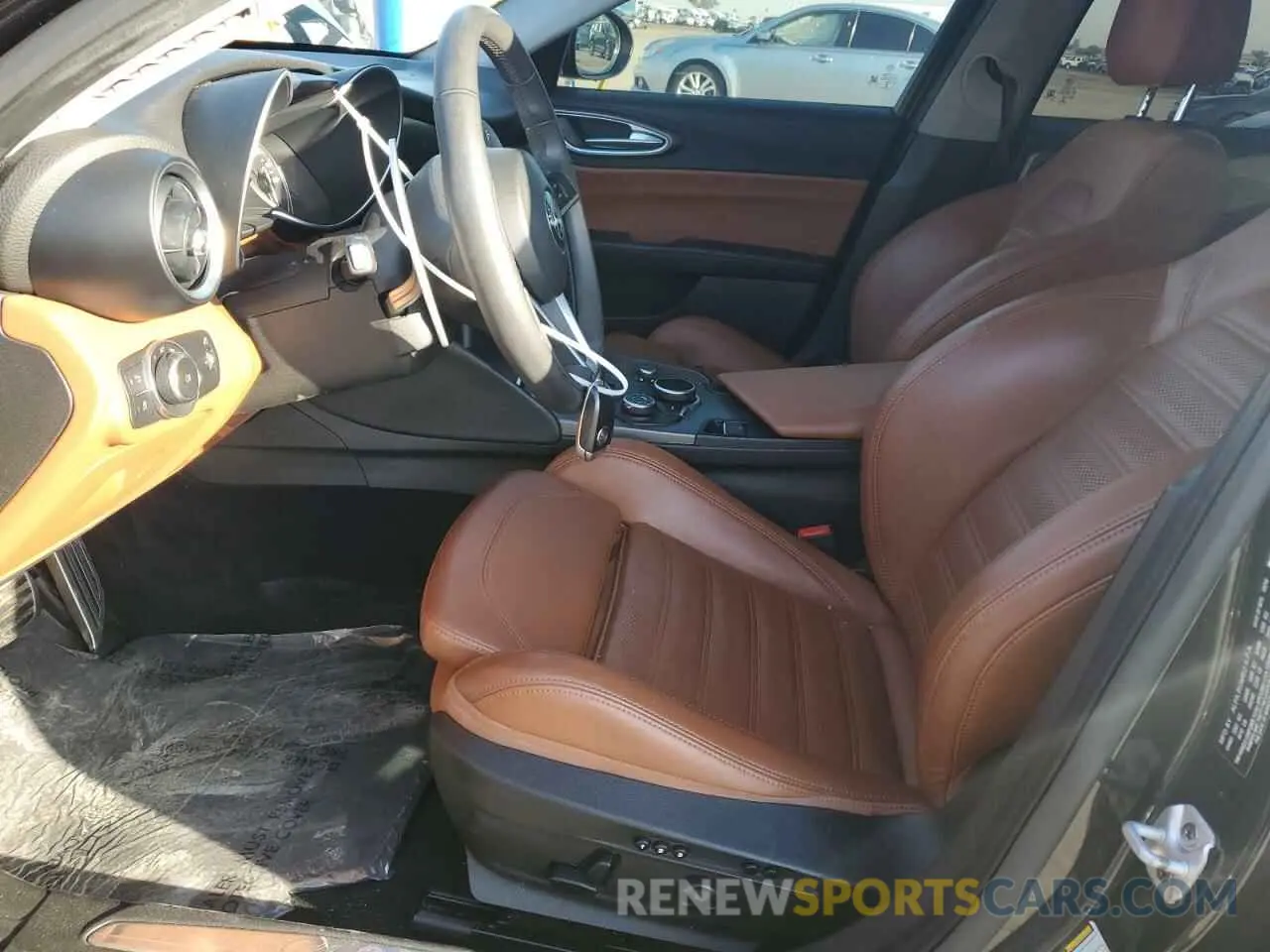 7 Photograph of a damaged car ZARFAMBN2K7603815 ALFA ROMEO GIULIA 2019