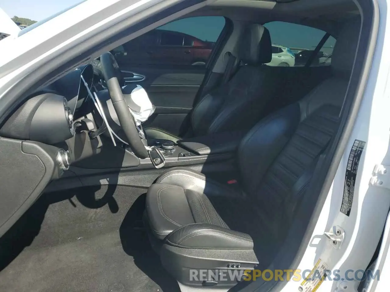 7 Photograph of a damaged car ZARFAMBN2K7606486 ALFA ROMEO GIULIA 2019