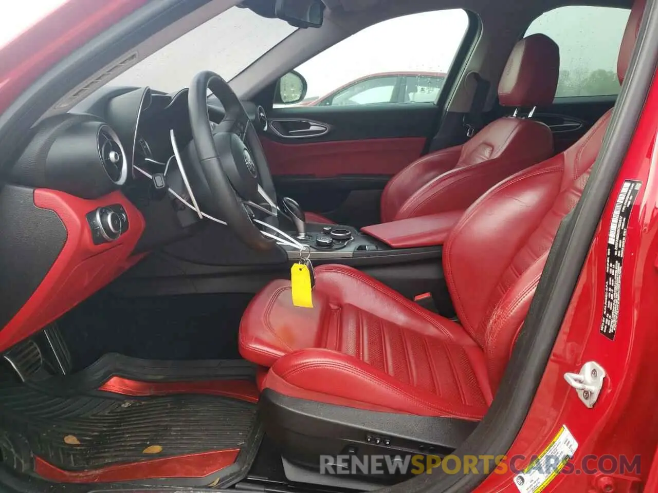 7 Photograph of a damaged car ZARFAMBN2K7622817 ALFA ROMEO GIULIA 2019
