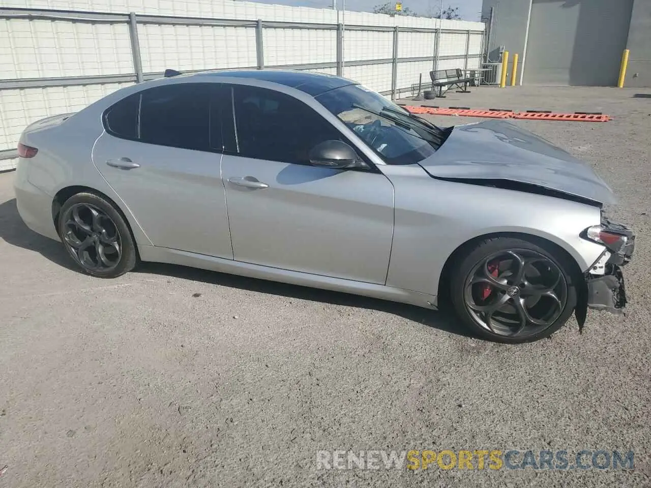 4 Photograph of a damaged car ZARFAMBN3K7612684 ALFA ROMEO GIULIA 2019