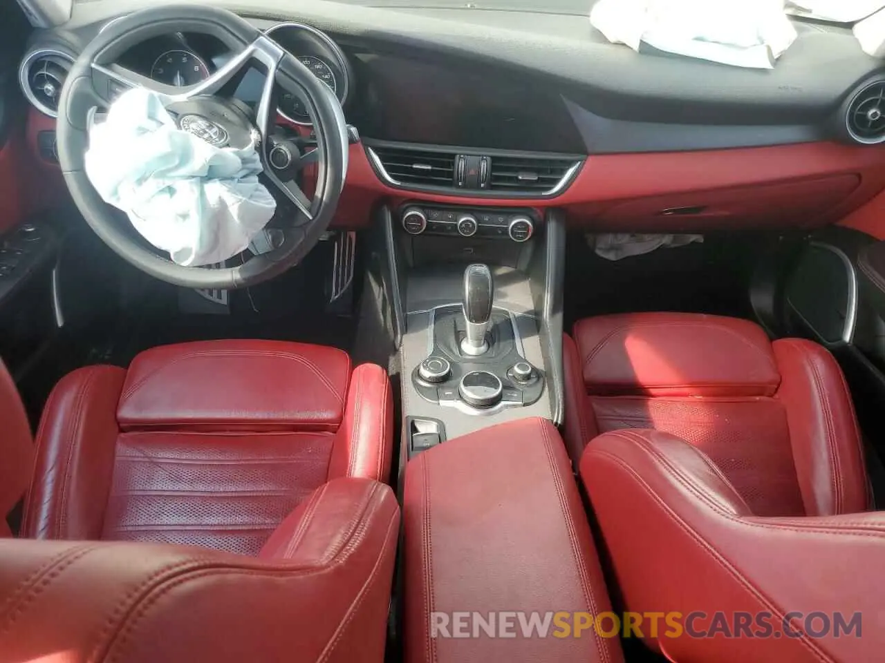 8 Photograph of a damaged car ZARFAMBN3K7612684 ALFA ROMEO GIULIA 2019