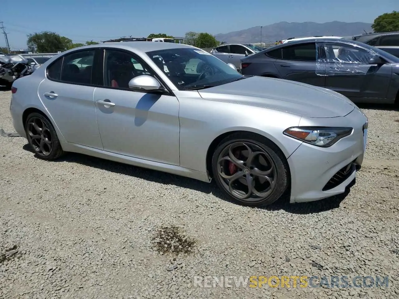 4 Photograph of a damaged car ZARFAMBN5K7605302 ALFA ROMEO GIULIA 2019