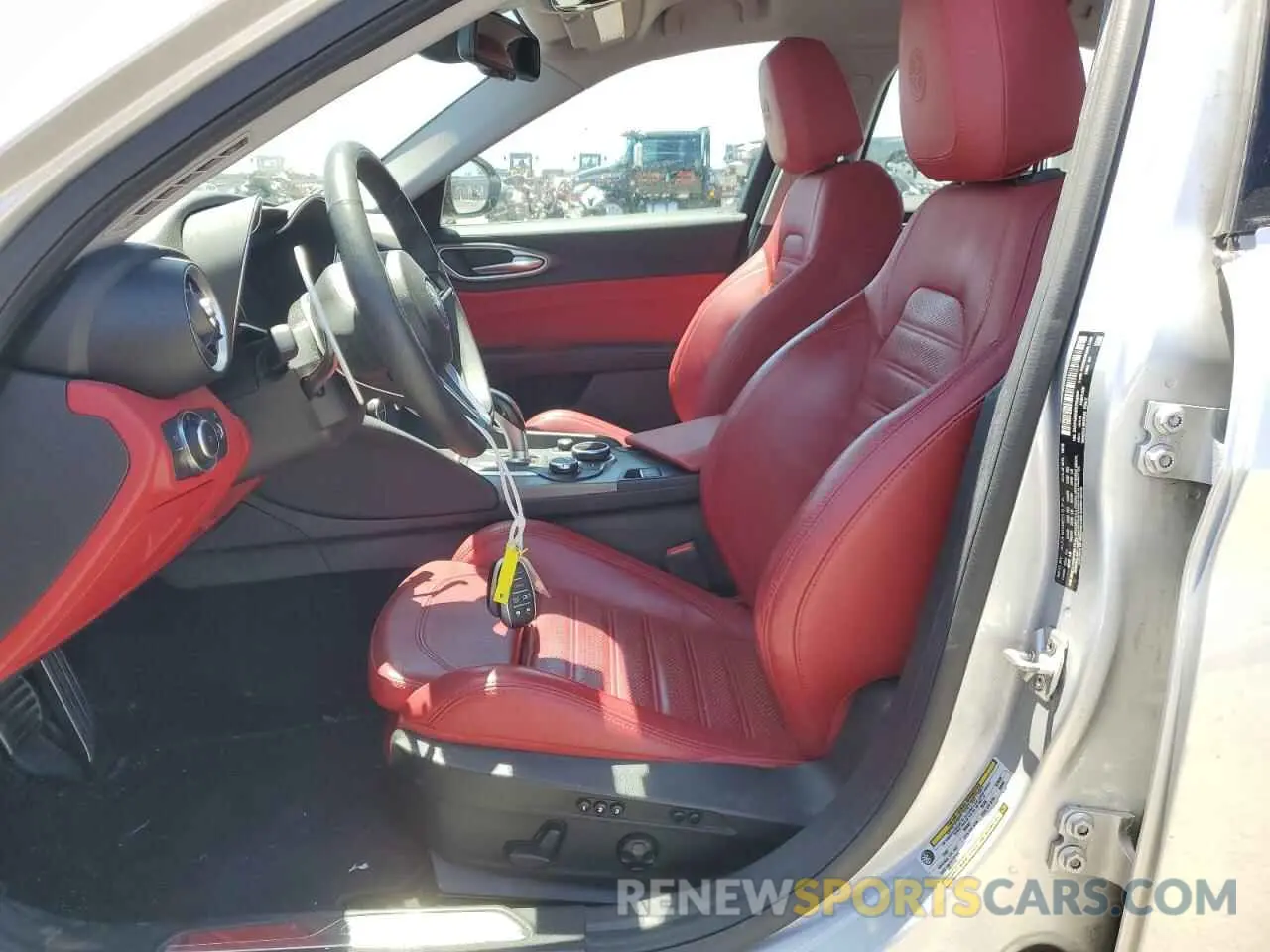 7 Photograph of a damaged car ZARFAMBN5K7605302 ALFA ROMEO GIULIA 2019