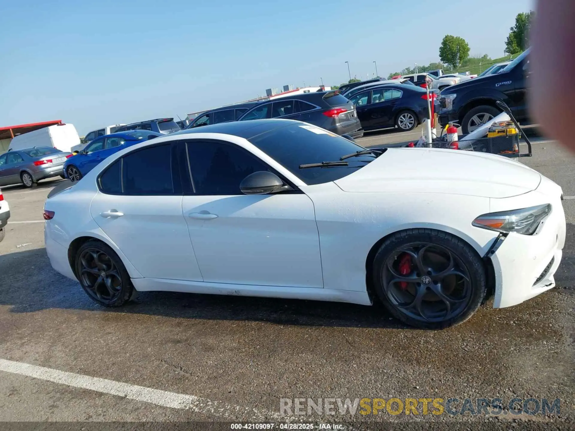 13 Photograph of a damaged car ZARFAMBN6K7601016 ALFA ROMEO GIULIA 2019