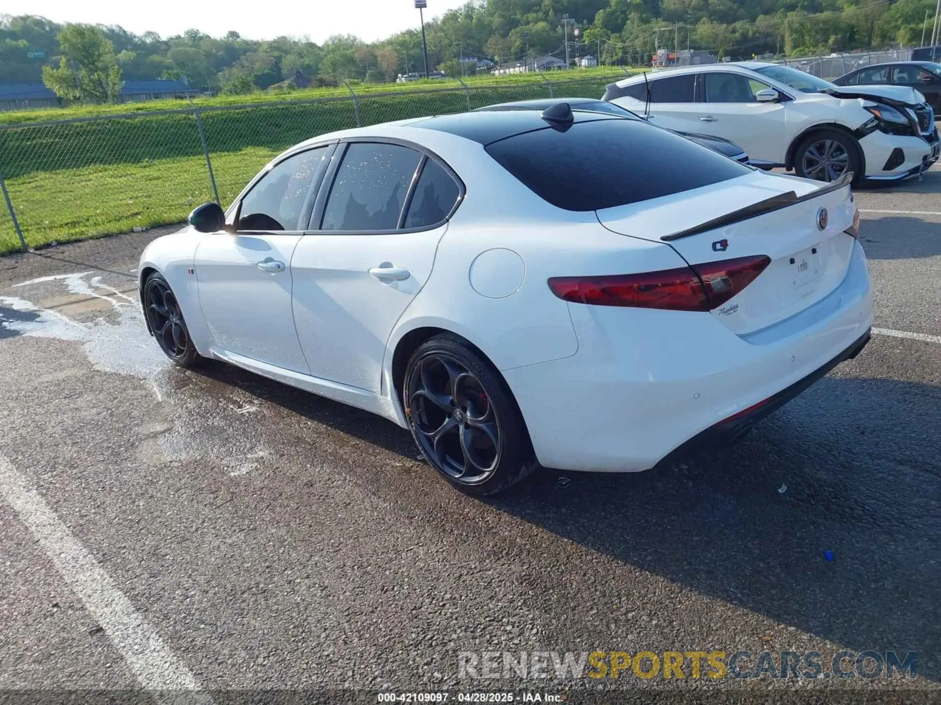 3 Photograph of a damaged car ZARFAMBN6K7601016 ALFA ROMEO GIULIA 2019