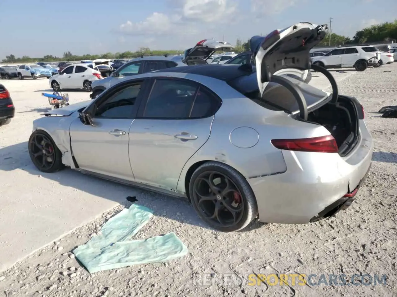 2 Photograph of a damaged car ZARFAMBN6K7607396 ALFA ROMEO GIULIA 2019