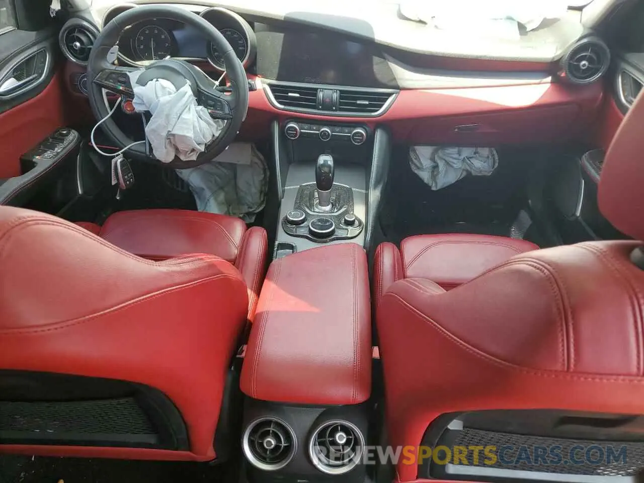8 Photograph of a damaged car ZARFAMBN6K7612307 ALFA ROMEO GIULIA 2019