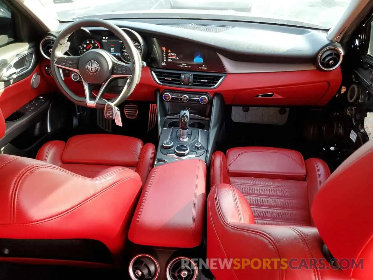8 Photograph of a damaged car ZARFAMBN9K7604847 ALFA ROMEO GIULIA 2019
