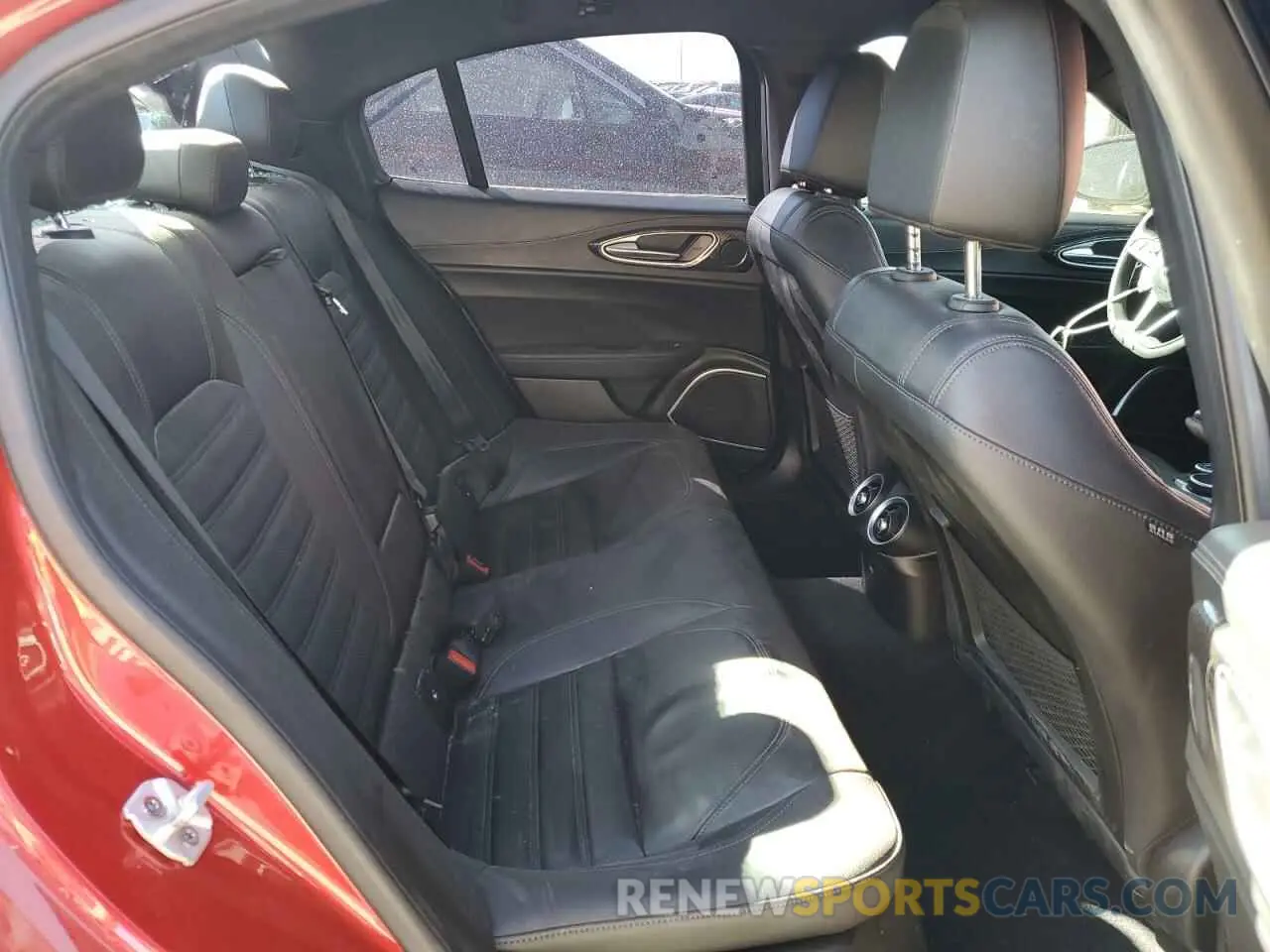 10 Photograph of a damaged car ZARFAMBN9K7612074 ALFA ROMEO GIULIA 2019