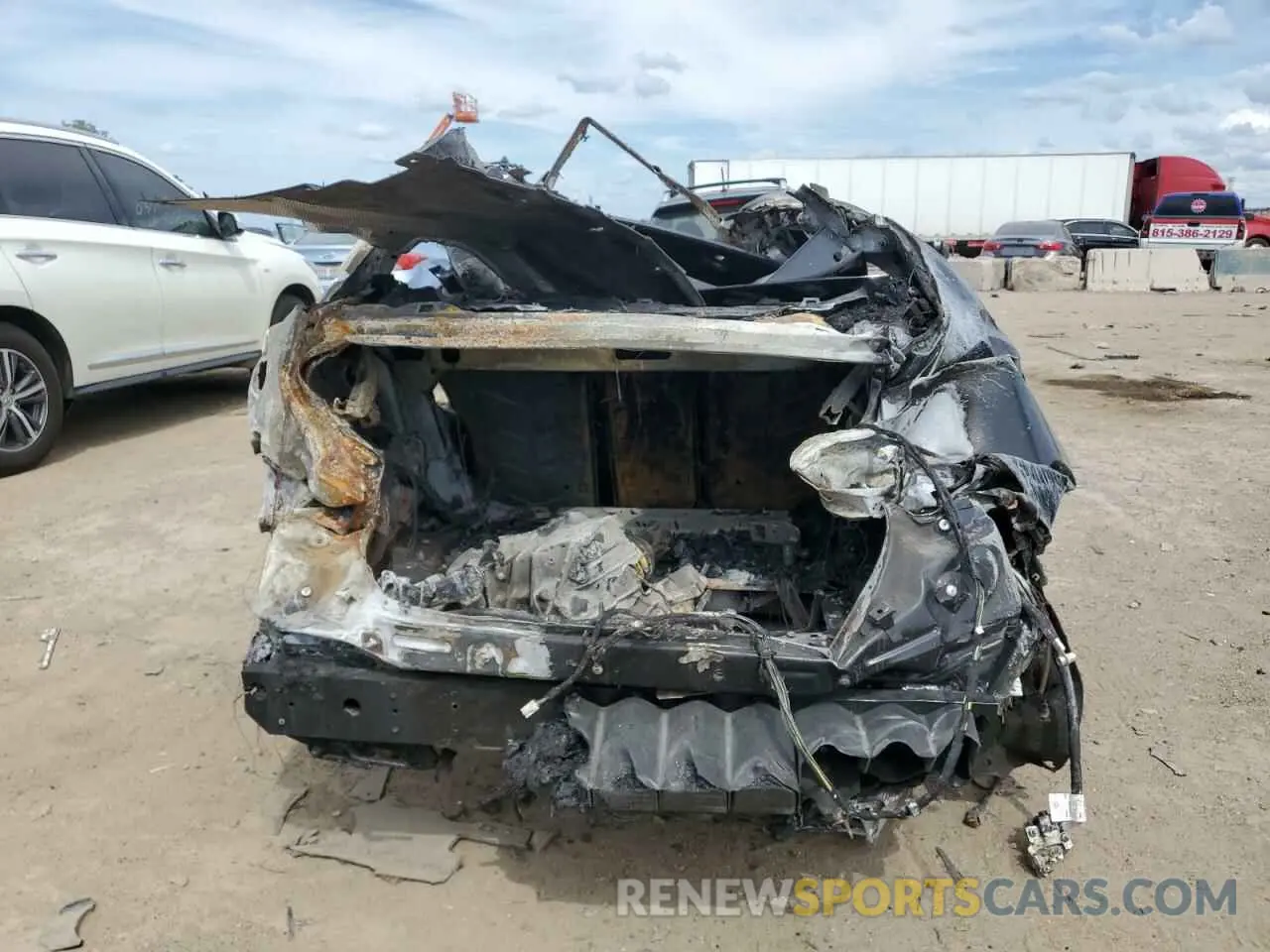 6 Photograph of a damaged car ZARFAMEV7K7601568 ALFA ROMEO GIULIA 2019