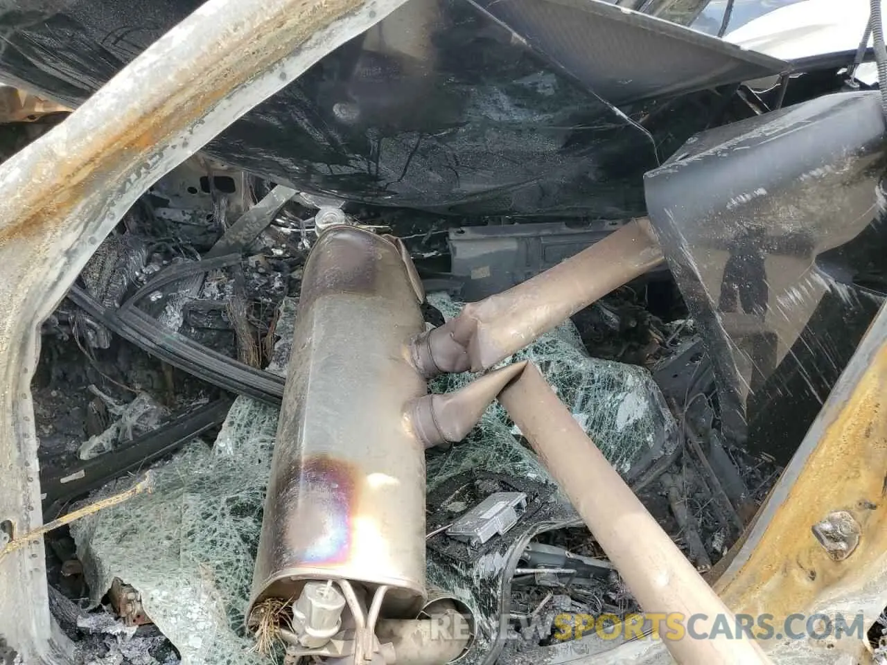 7 Photograph of a damaged car ZARFAMEV7K7601568 ALFA ROMEO GIULIA 2019