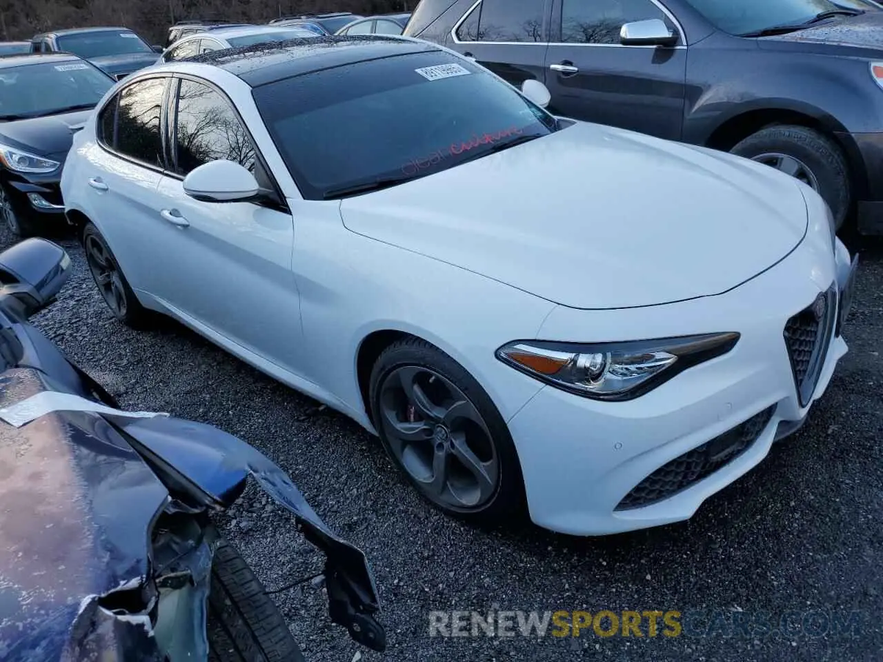 4 Photograph of a damaged car ZARFANBN0K7608050 ALFA ROMEO GIULIA 2019