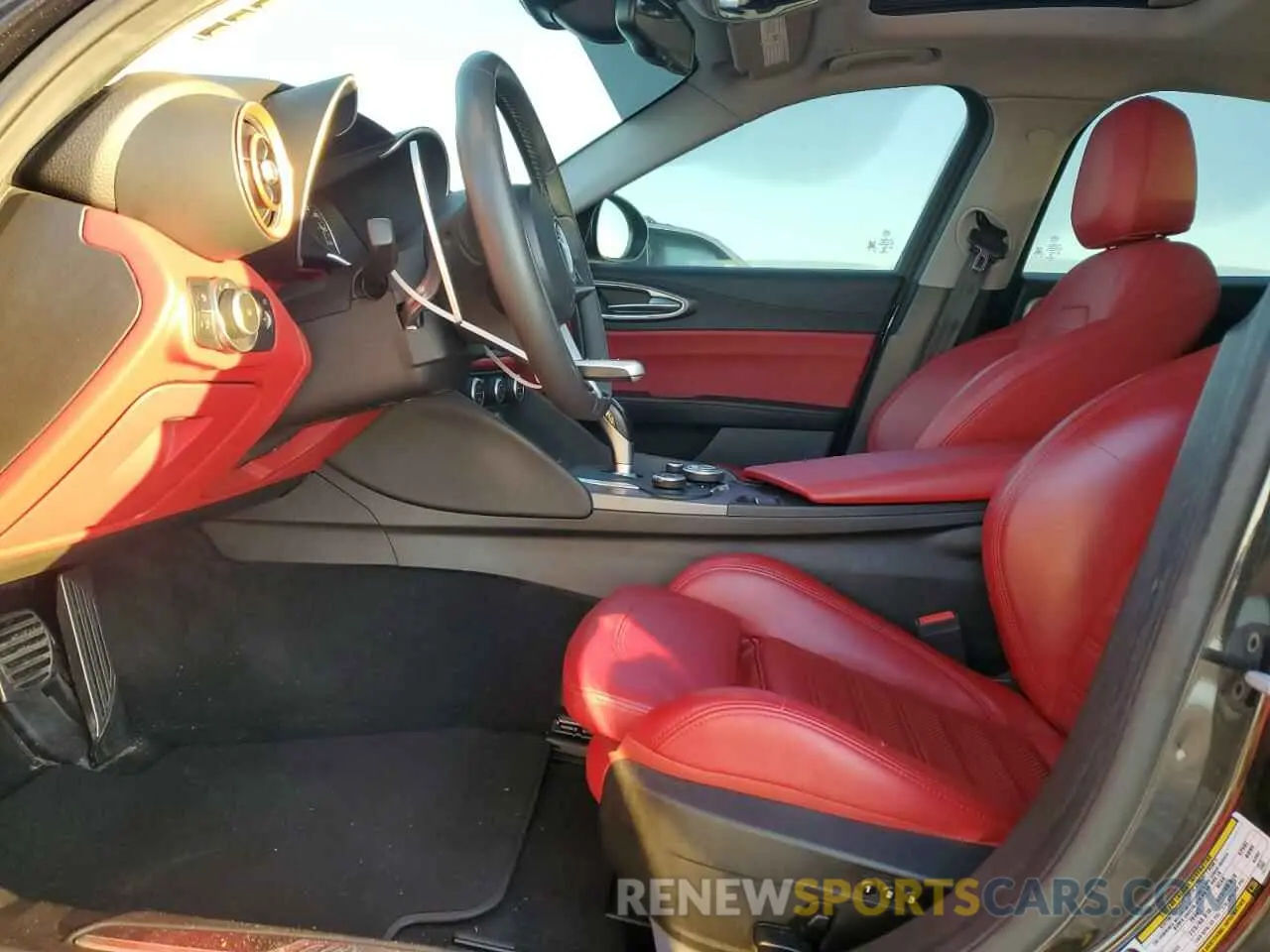 7 Photograph of a damaged car ZARFANBN0K7621770 ALFA ROMEO GIULIA 2019