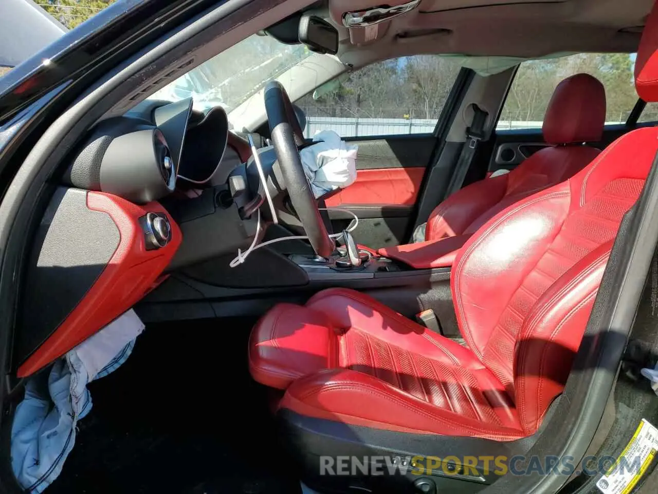 7 Photograph of a damaged car ZARFANBN3K7608916 ALFA ROMEO GIULIA 2019