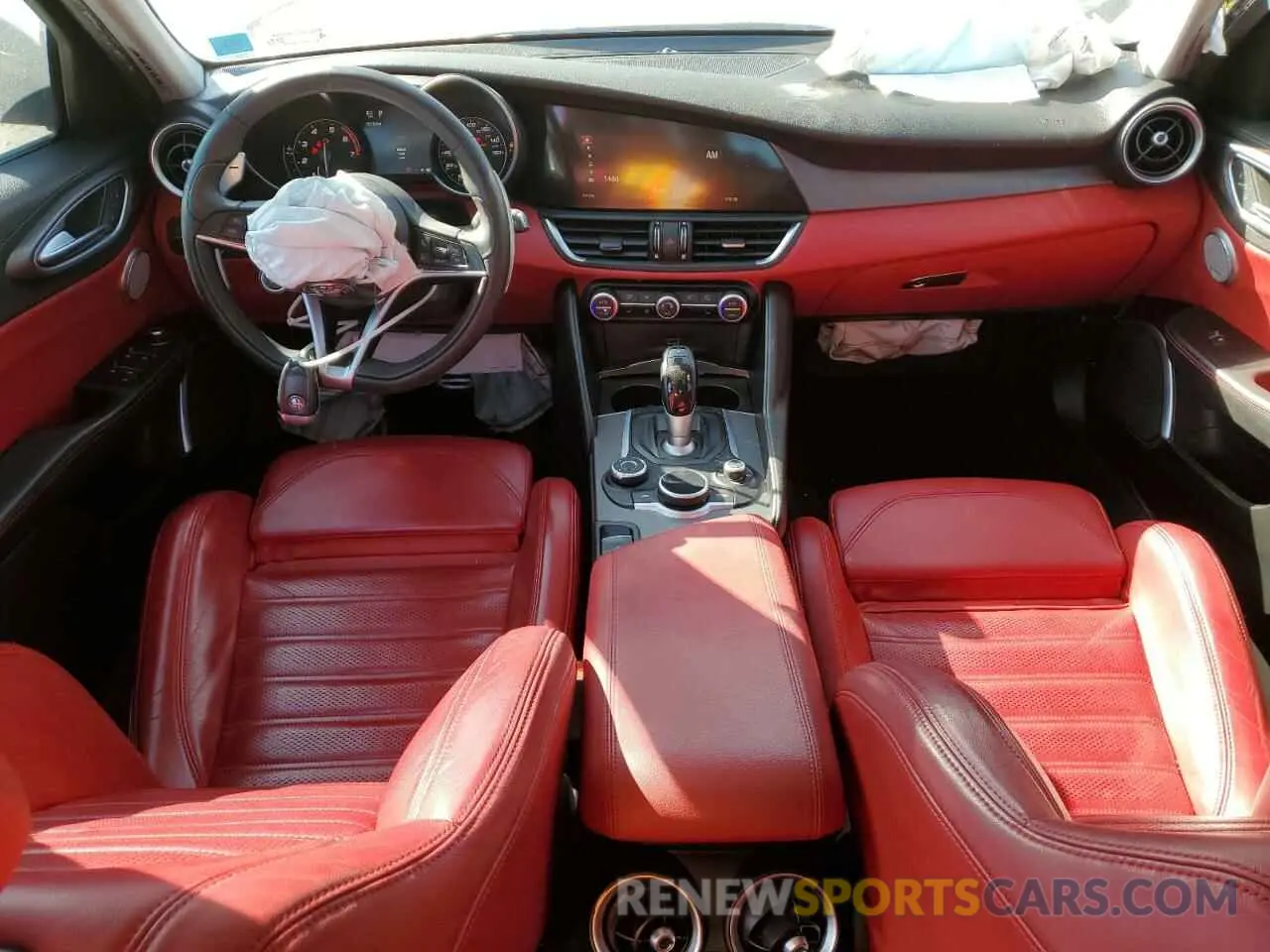 8 Photograph of a damaged car ZARFANBN3K7608916 ALFA ROMEO GIULIA 2019