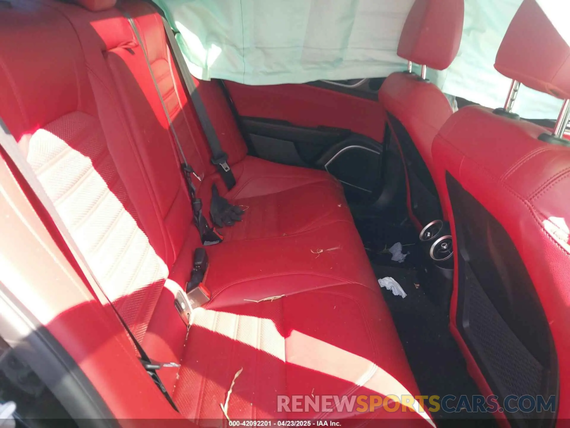 8 Photograph of a damaged car ZARFANBN8K7603243 ALFA ROMEO GIULIA 2019