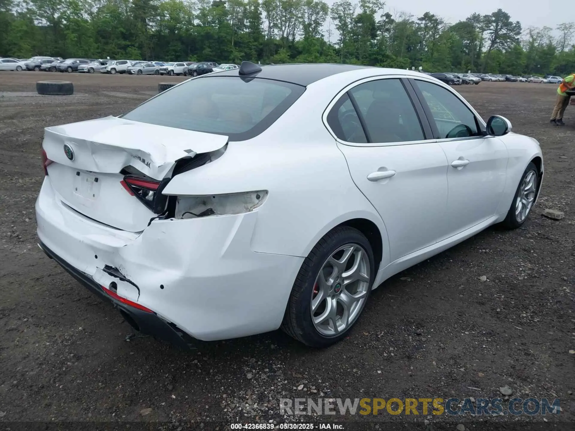 4 Photograph of a damaged car ZARFANBNXK7606323 ALFA ROMEO GIULIA 2019