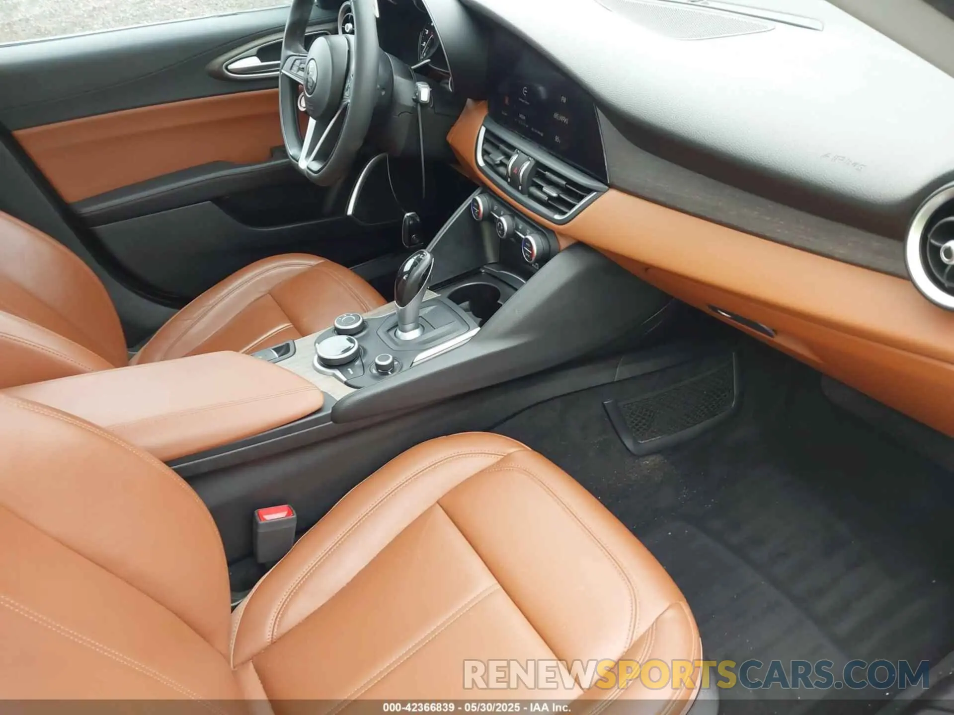 5 Photograph of a damaged car ZARFANBNXK7606323 ALFA ROMEO GIULIA 2019