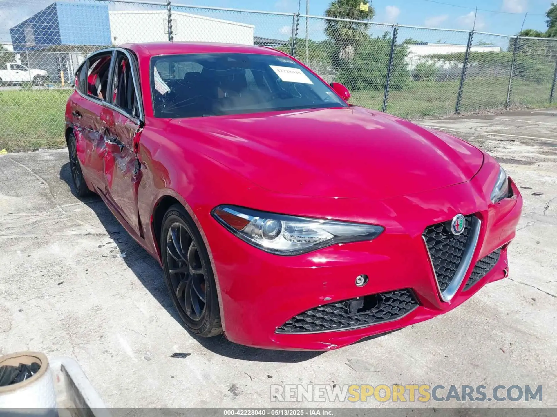 1 Photograph of a damaged car ZARFAMAN0L7631101 ALFA ROMEO GIULIA 2020