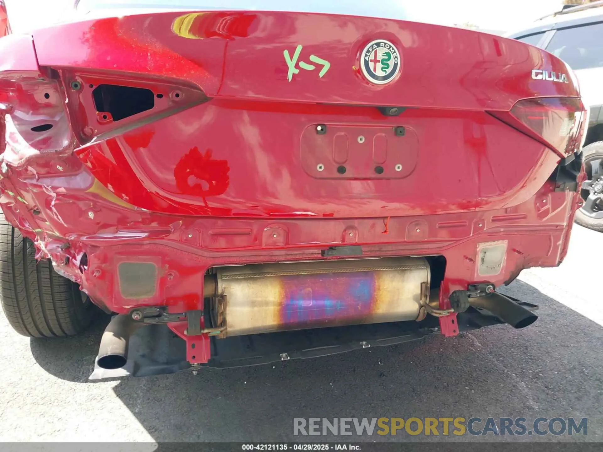 18 Photograph of a damaged car ZARFAMAN1L7636002 ALFA ROMEO GIULIA 2020