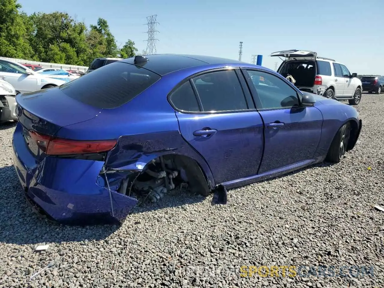 3 Photograph of a damaged car ZARFAMAN3L7635613 ALFA ROMEO GIULIA 2020