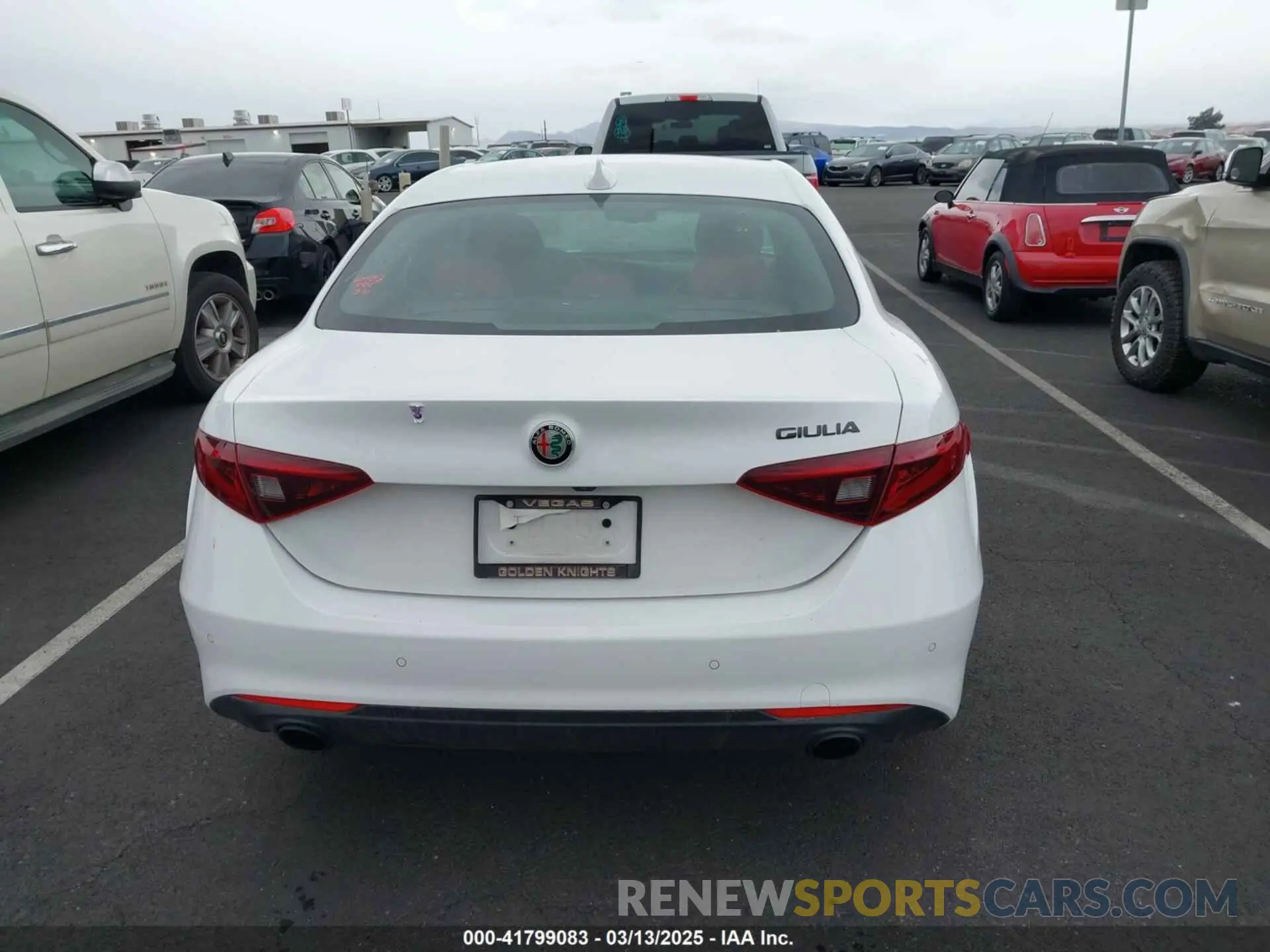 16 Photograph of a damaged car ZARFAMAN5L7625150 ALFA ROMEO GIULIA 2020