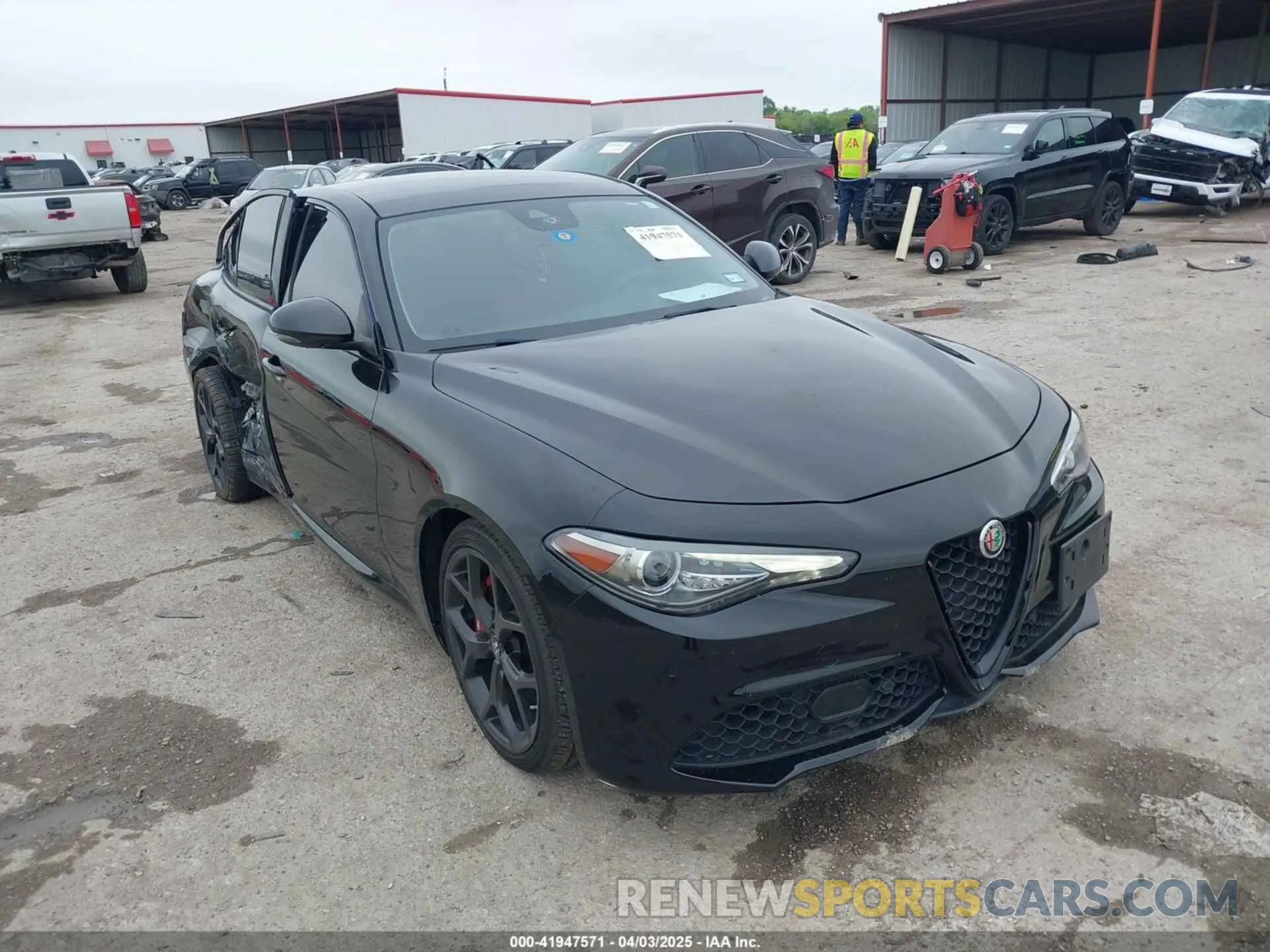 1 Photograph of a damaged car ZARFAMAN9L7637186 ALFA ROMEO GIULIA 2020