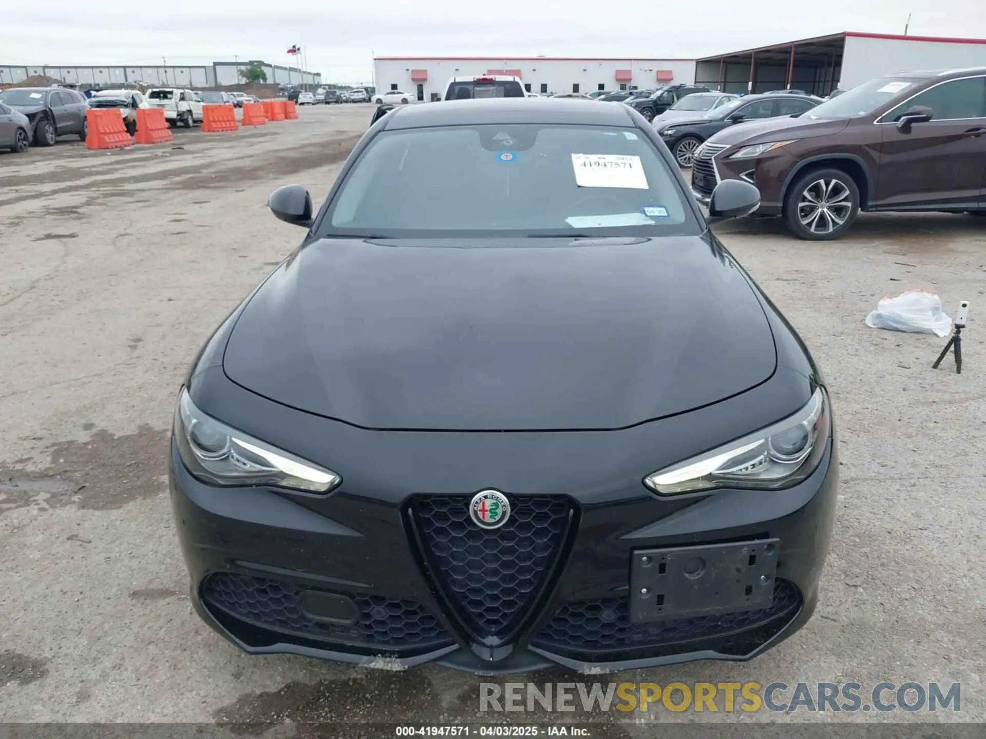 12 Photograph of a damaged car ZARFAMAN9L7637186 ALFA ROMEO GIULIA 2020