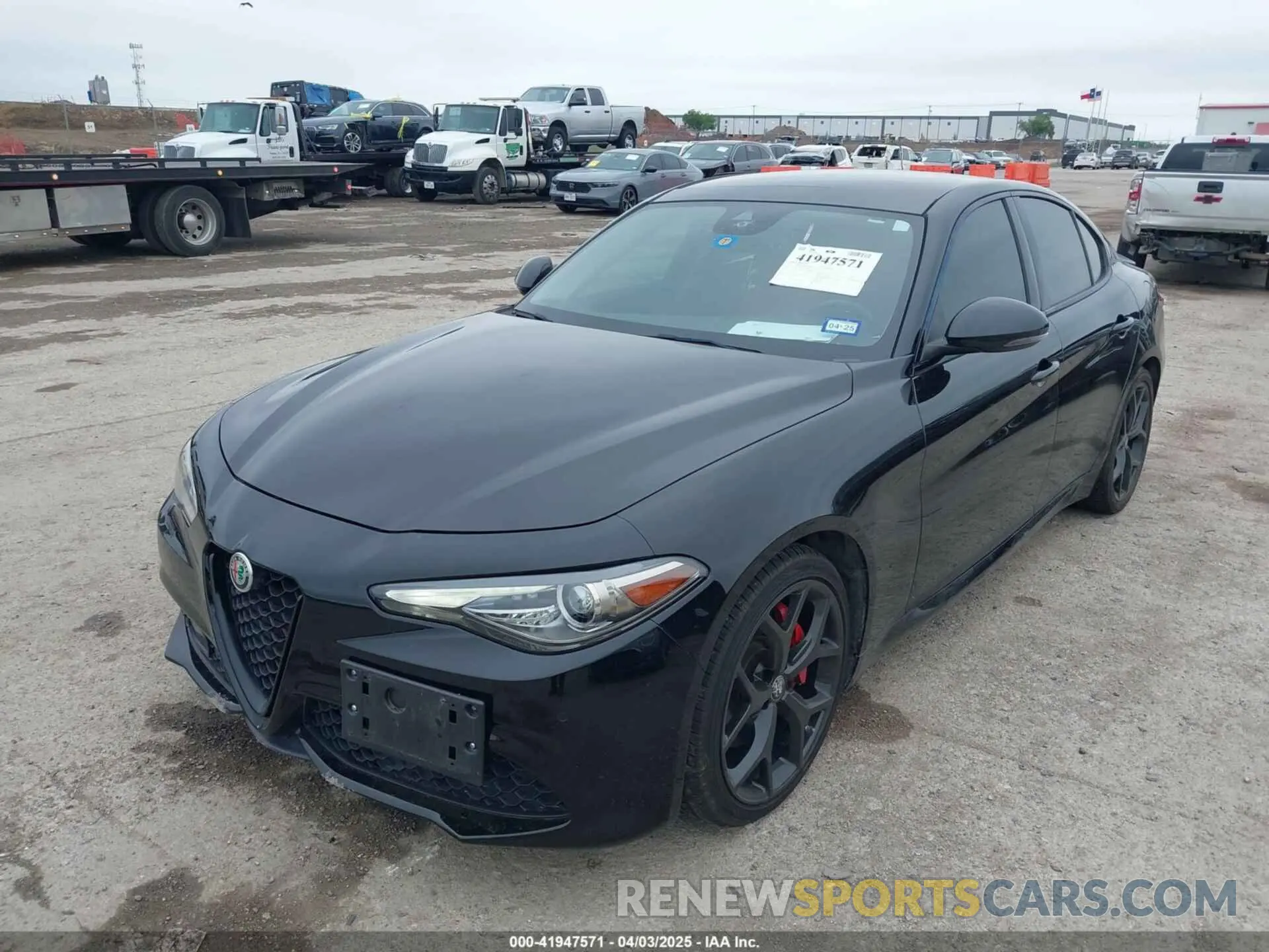 2 Photograph of a damaged car ZARFAMAN9L7637186 ALFA ROMEO GIULIA 2020