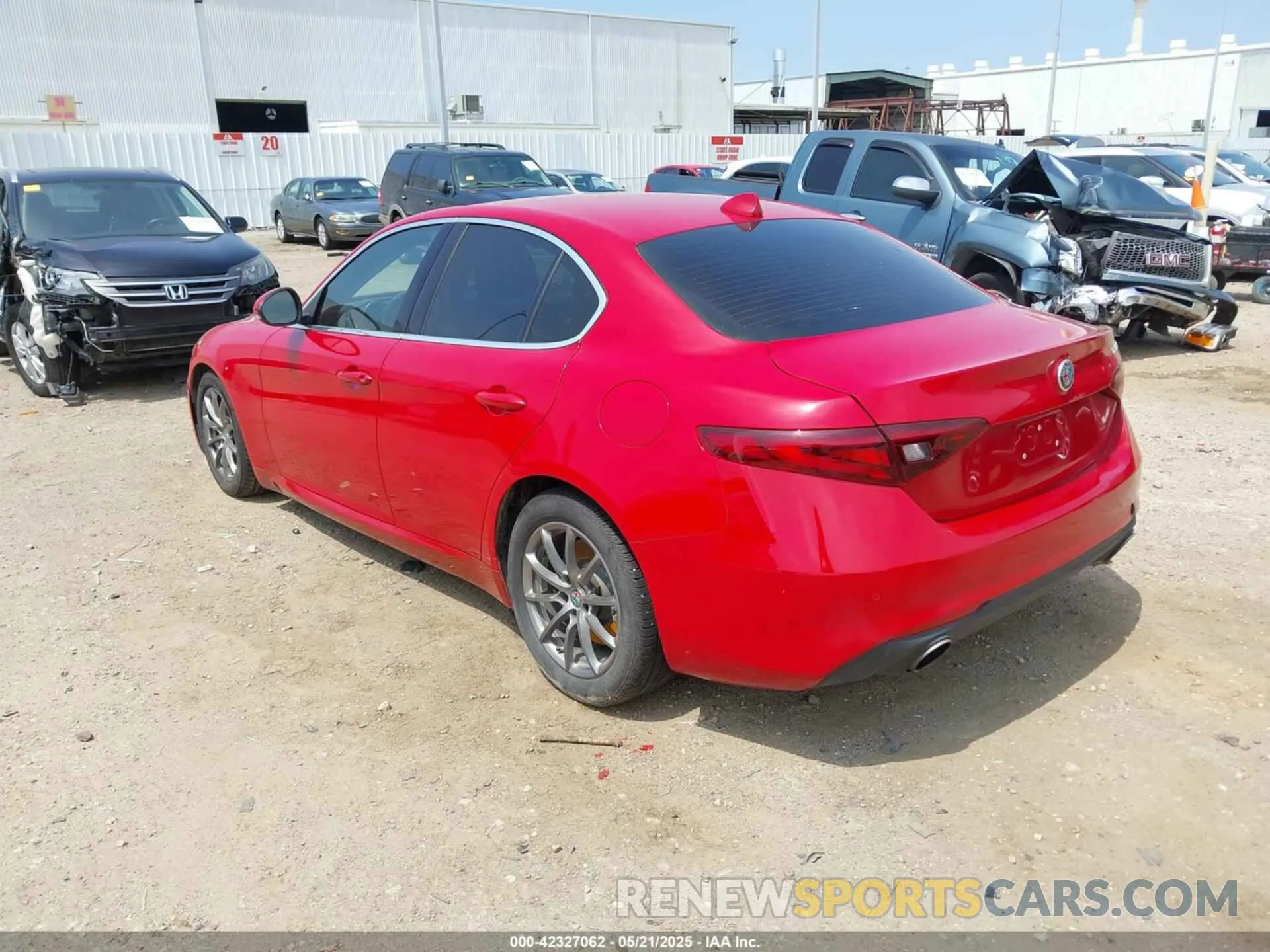 3 Photograph of a damaged car ZARFAMANXL7631509 ALFA ROMEO GIULIA 2020