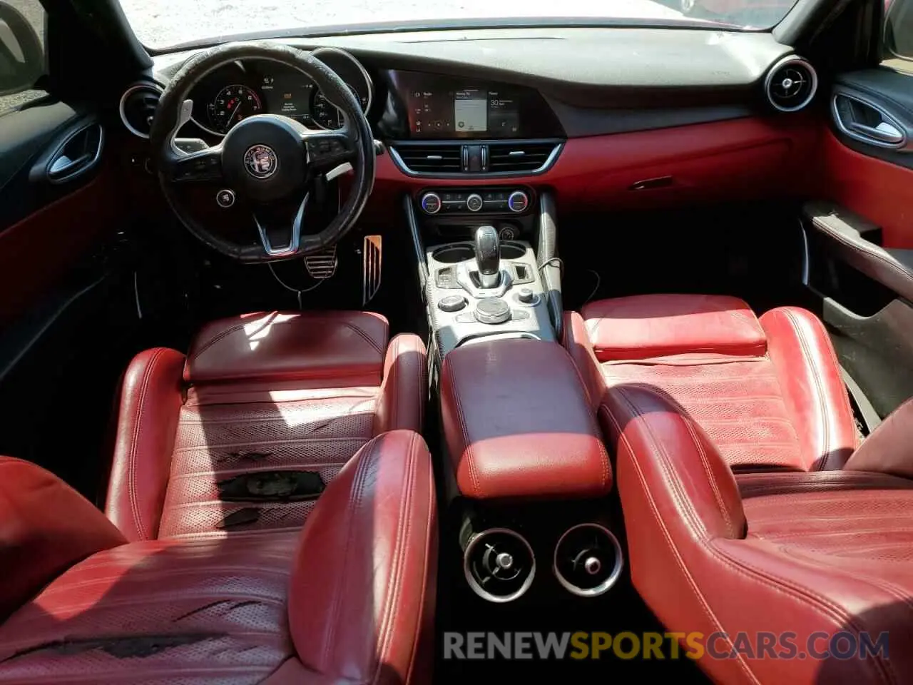 8 Photograph of a damaged car ZARFAMBN9L7626297 ALFA ROMEO GIULIA 2020