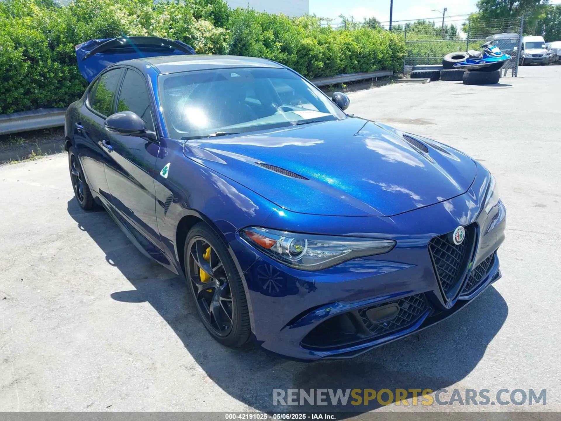 1 Photograph of a damaged car ZARFAMEV7L7632532 ALFA ROMEO GIULIA 2020