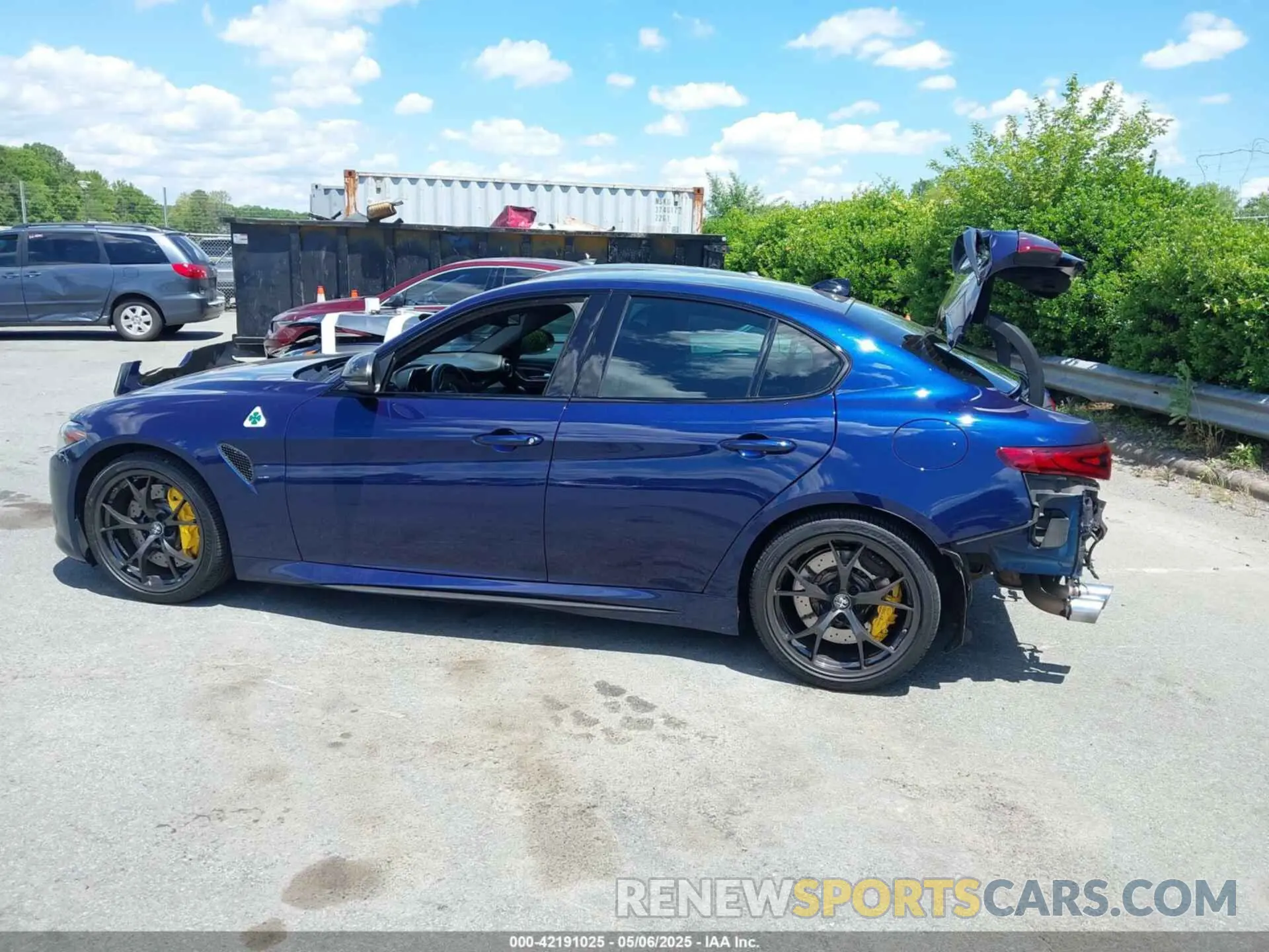15 Photograph of a damaged car ZARFAMEV7L7632532 ALFA ROMEO GIULIA 2020