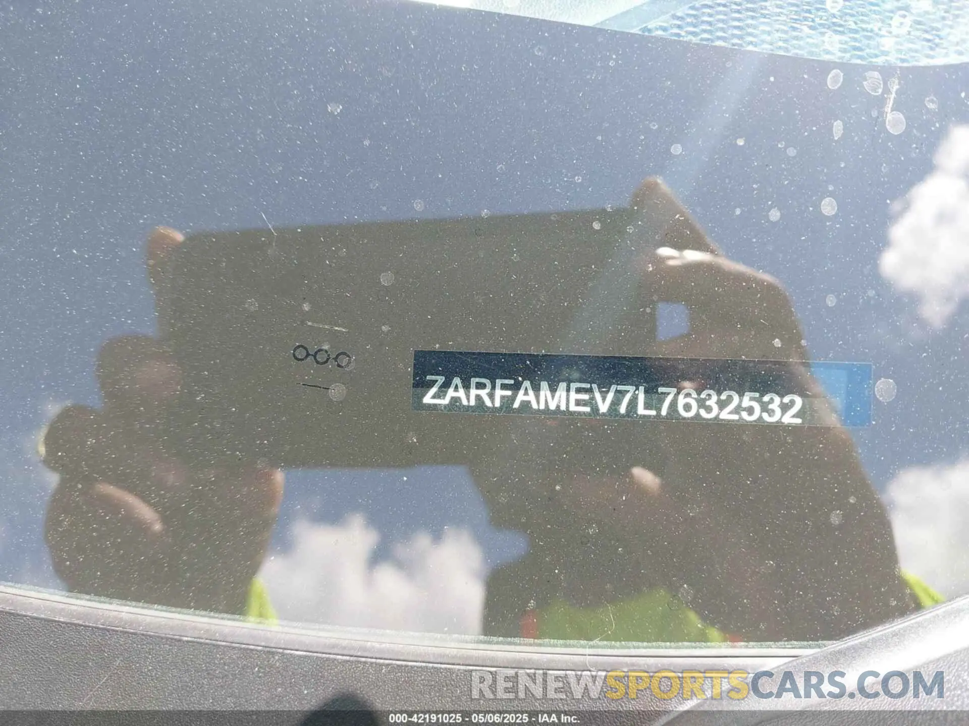 9 Photograph of a damaged car ZARFAMEV7L7632532 ALFA ROMEO GIULIA 2020