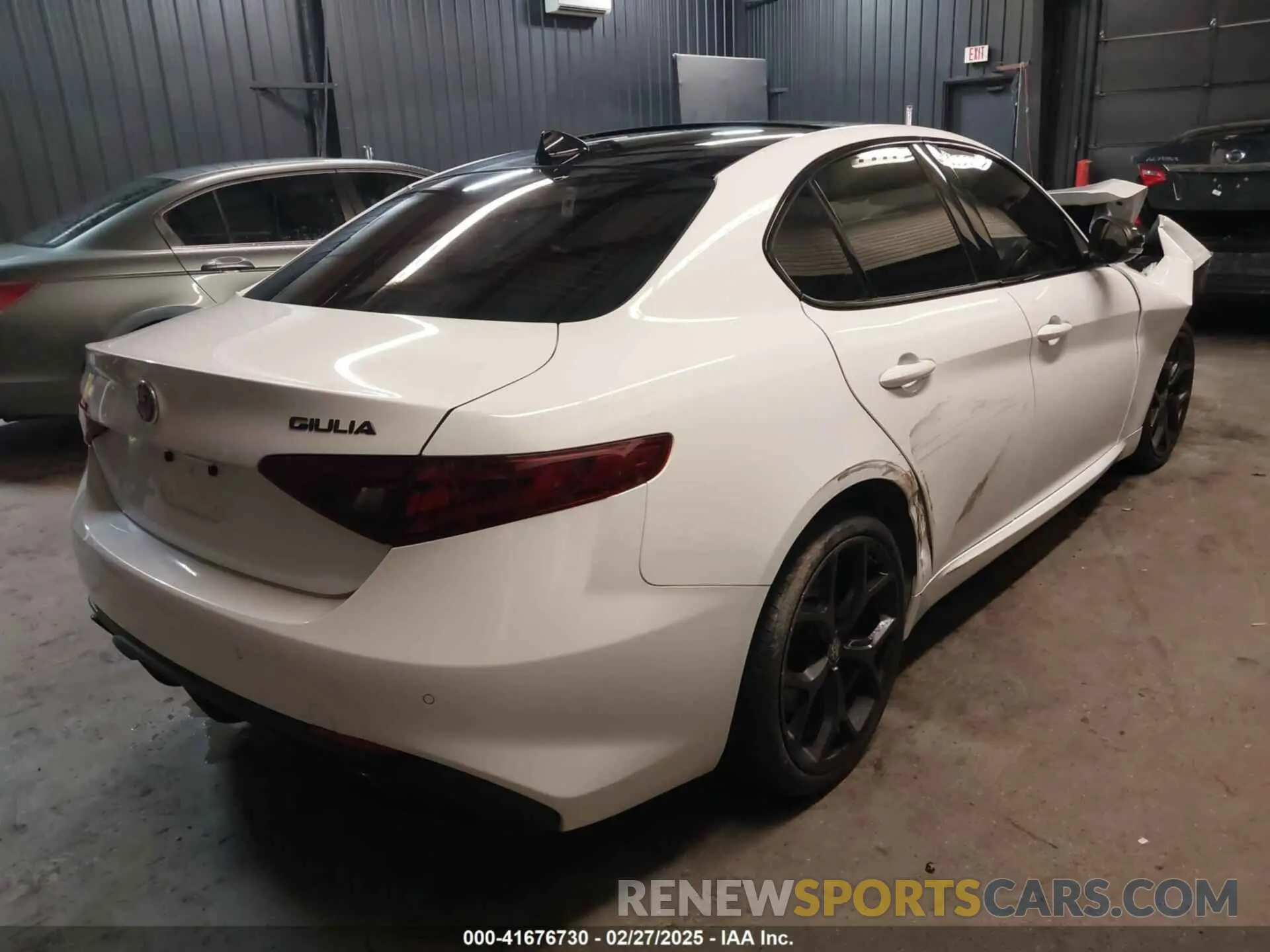 4 Photograph of a damaged car ZARFANAN9L7630017 ALFA ROMEO GIULIA 2020