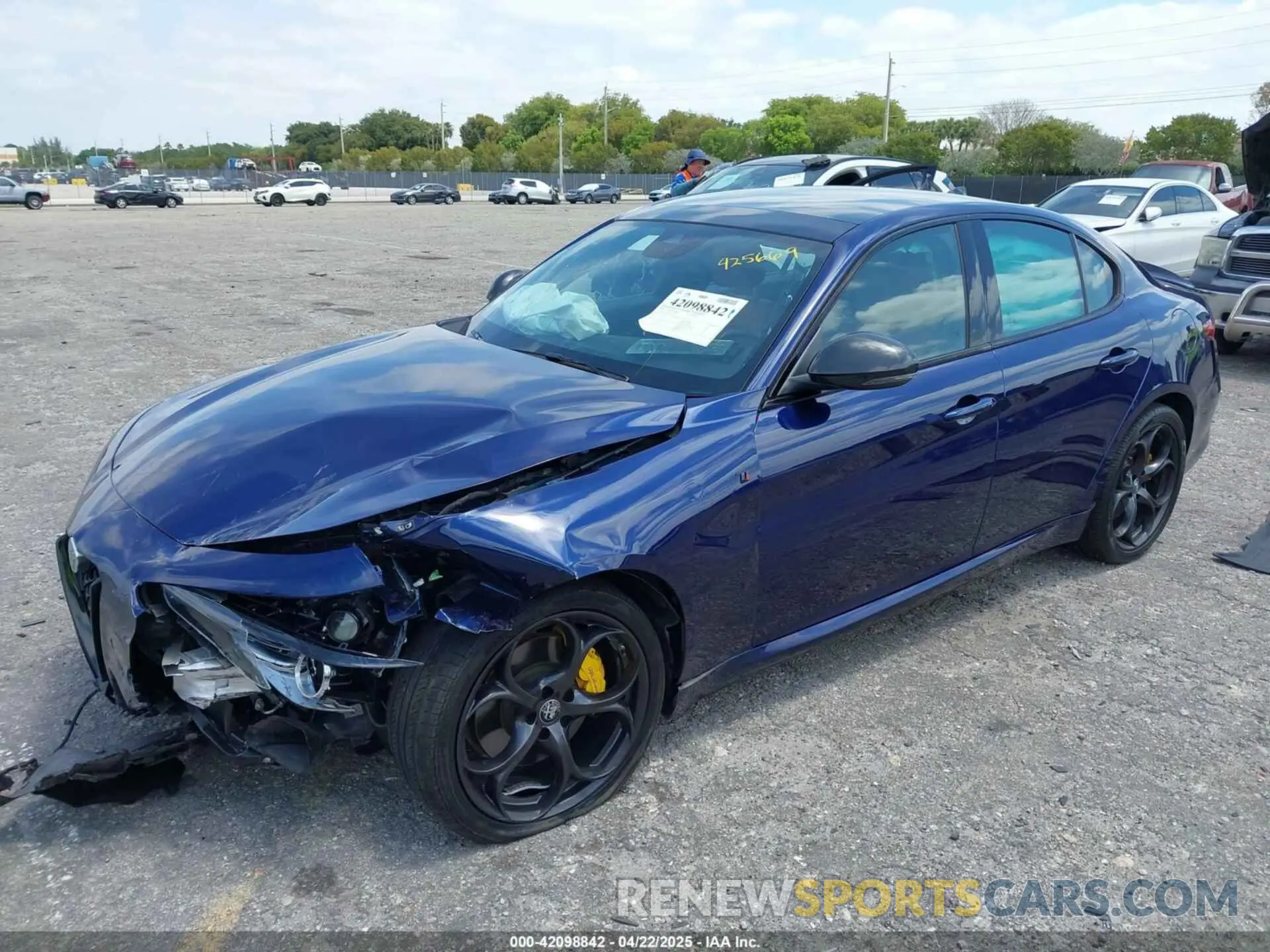2 Photograph of a damaged car ZARFANBN0L7626372 ALFA ROMEO GIULIA 2020