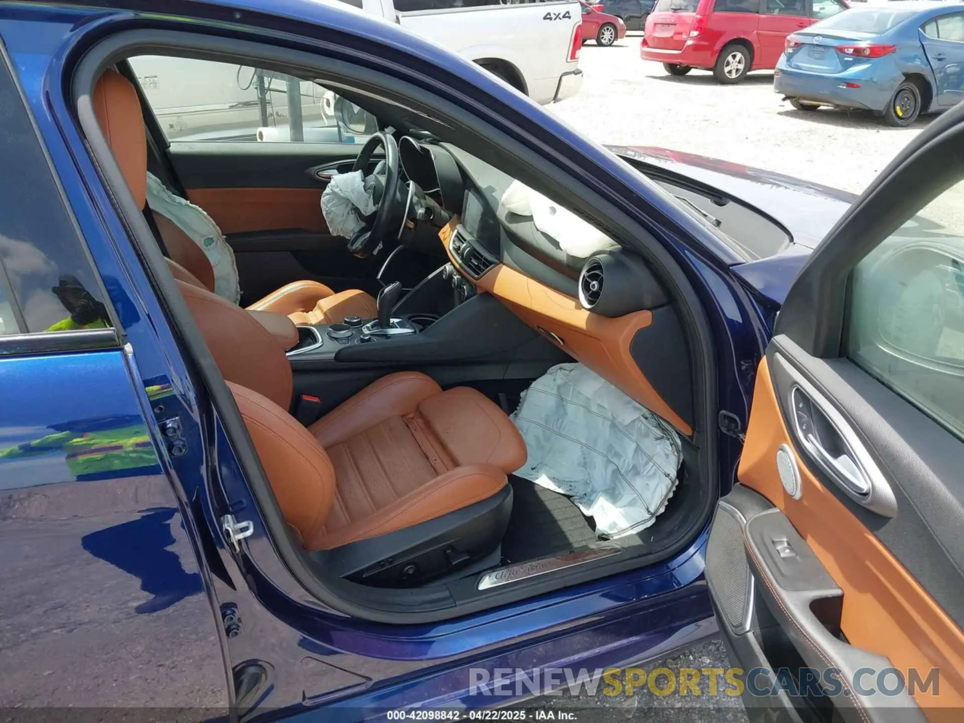 5 Photograph of a damaged car ZARFANBN0L7626372 ALFA ROMEO GIULIA 2020