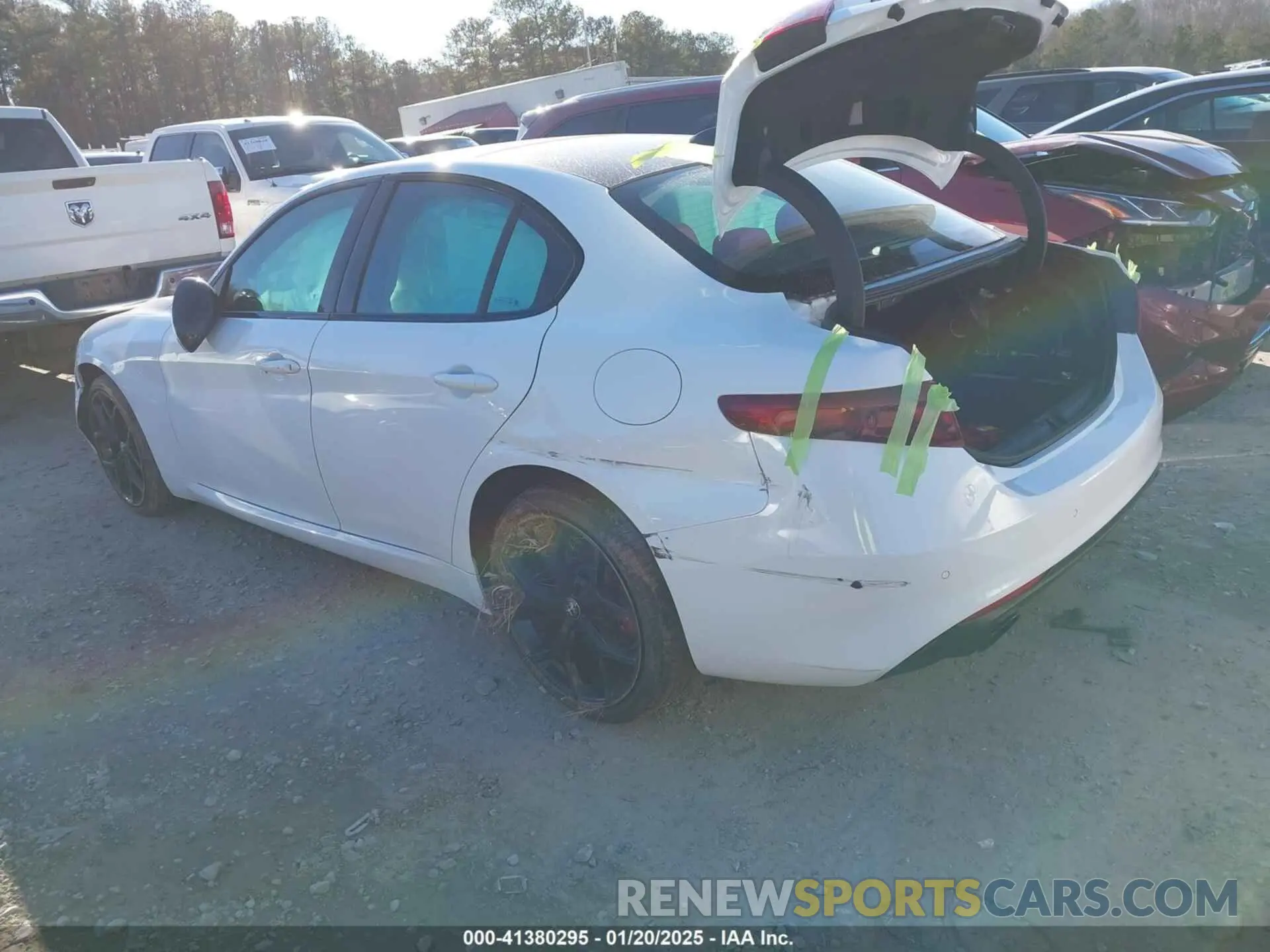 3 Photograph of a damaged car ZARFANBN5L7638386 ALFA ROMEO GIULIA 2020