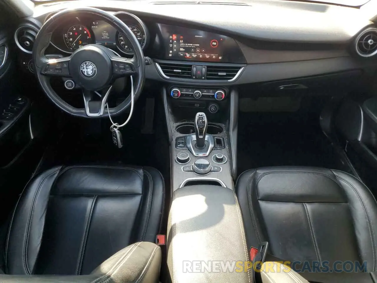 8 Photograph of a damaged car ZARFANBN9L7626533 ALFA ROMEO GIULIA 2020