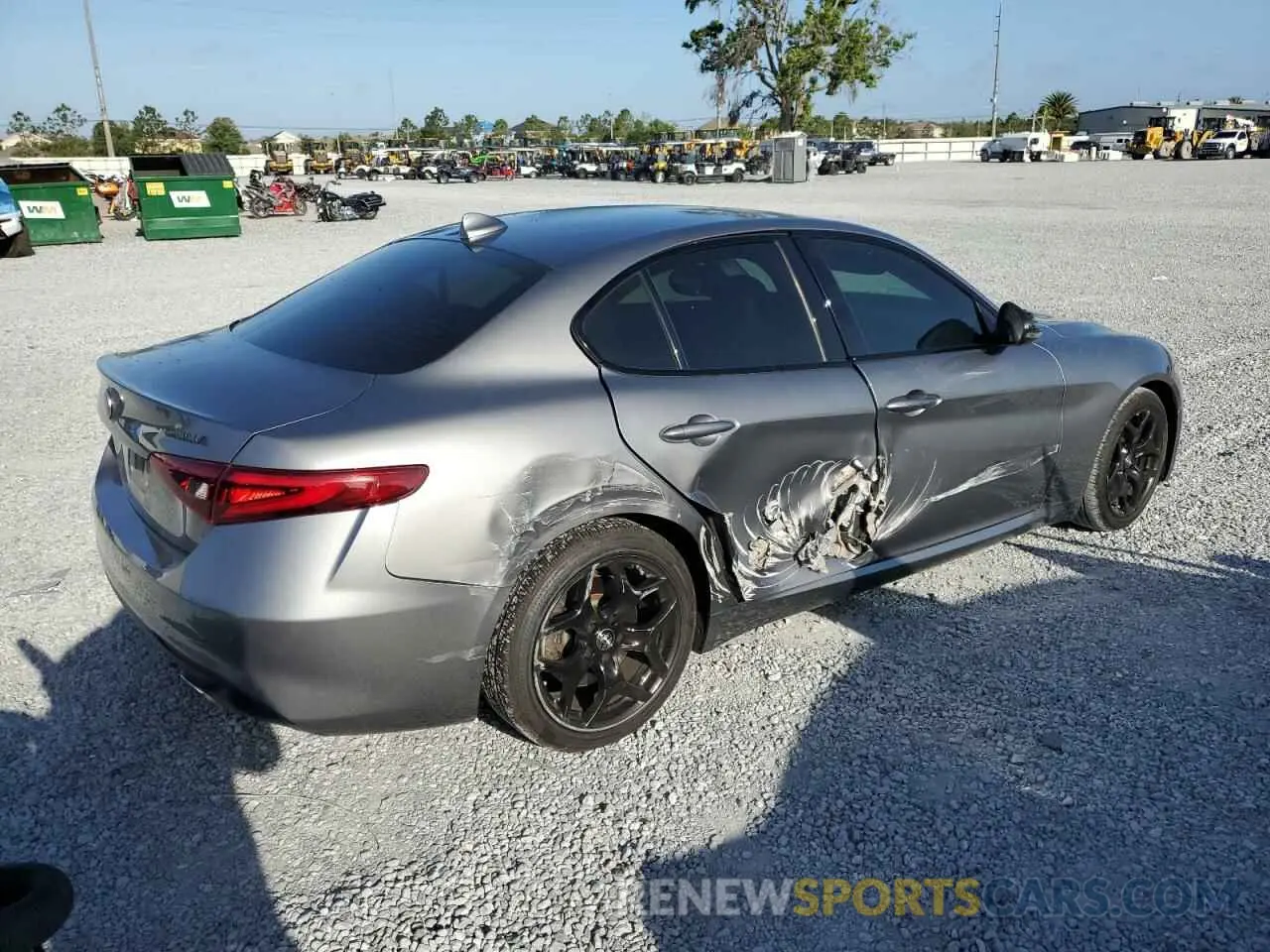 3 Photograph of a damaged car ZARFAMAN2M7643199 ALFA ROMEO GIULIA 2021