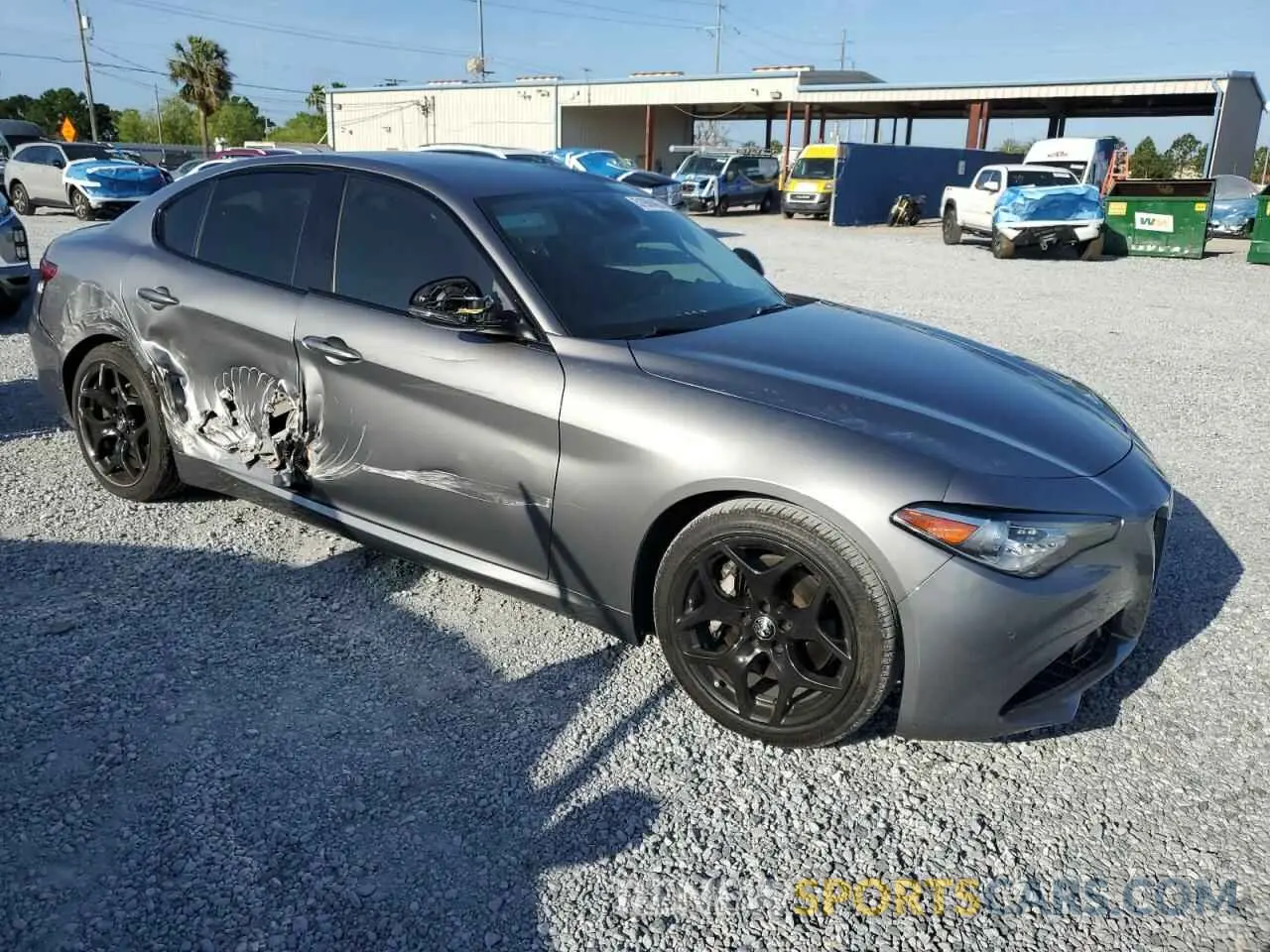 4 Photograph of a damaged car ZARFAMAN2M7643199 ALFA ROMEO GIULIA 2021