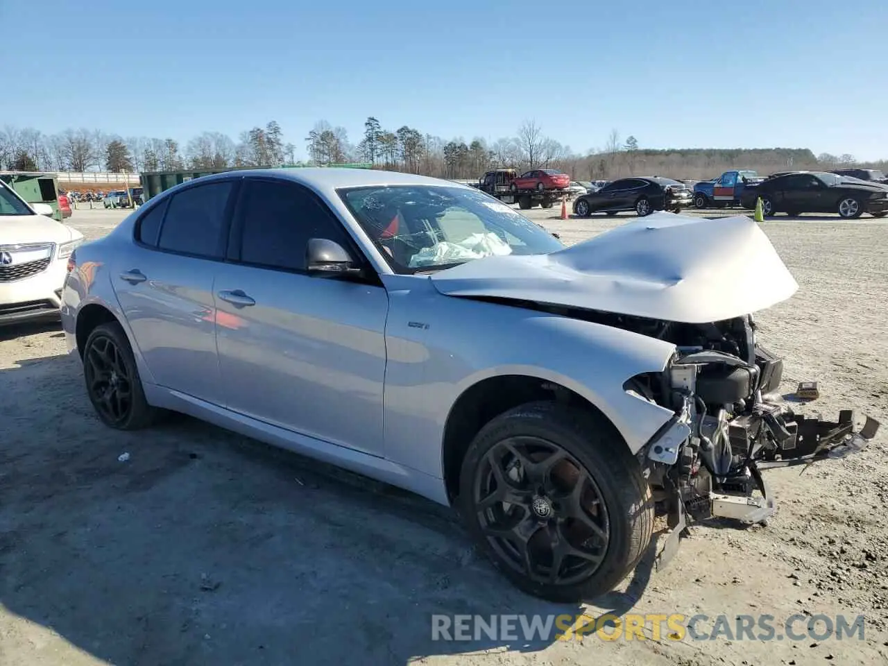 4 Photograph of a damaged car ZARFAMAN5M7648056 ALFA ROMEO GIULIA 2021