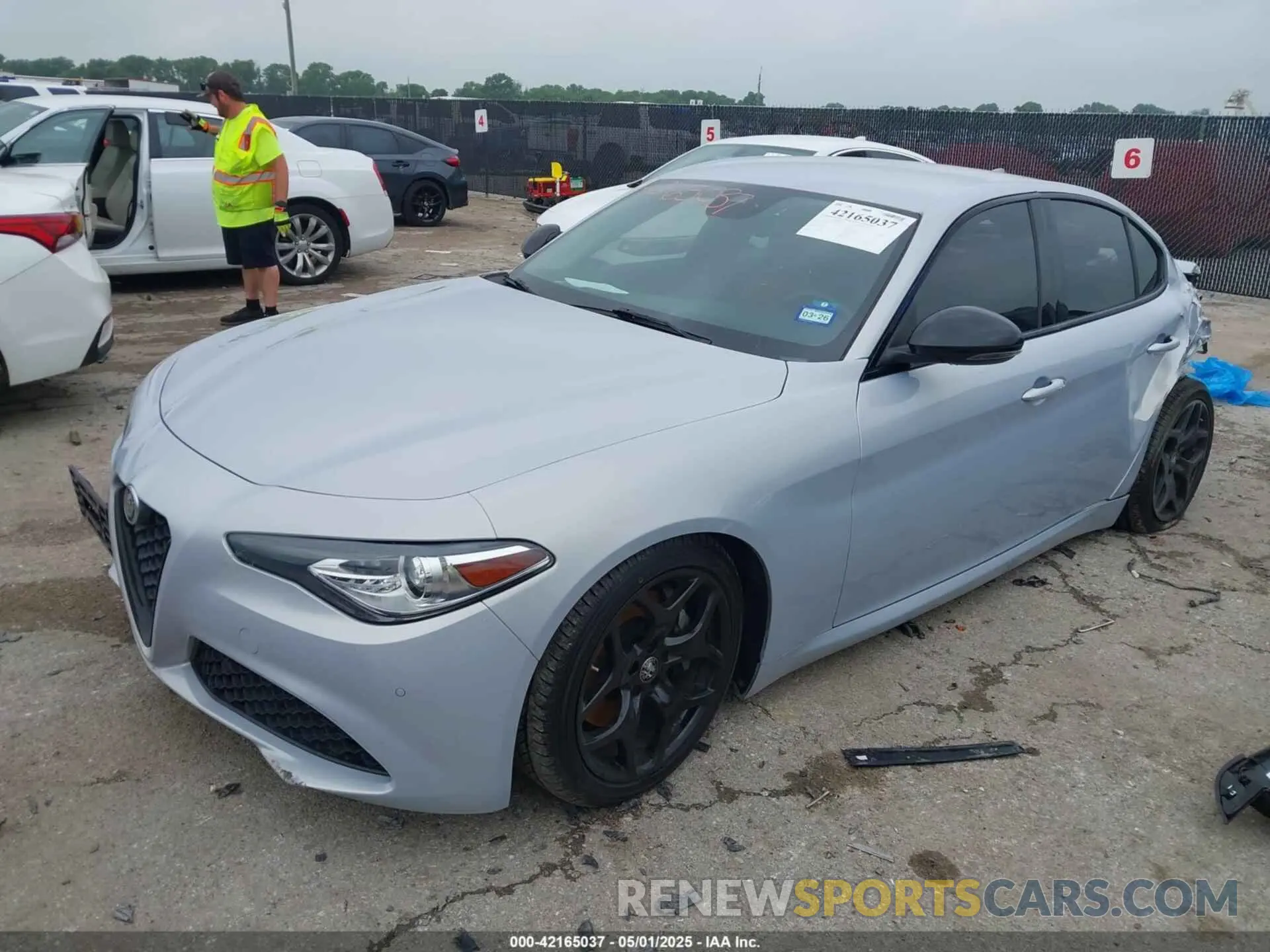 2 Photograph of a damaged car ZARFAMAN6M7645490 ALFA ROMEO GIULIA 2021