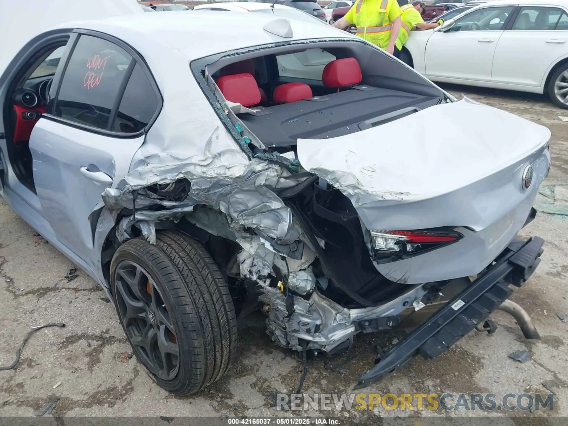 6 Photograph of a damaged car ZARFAMAN6M7645490 ALFA ROMEO GIULIA 2021
