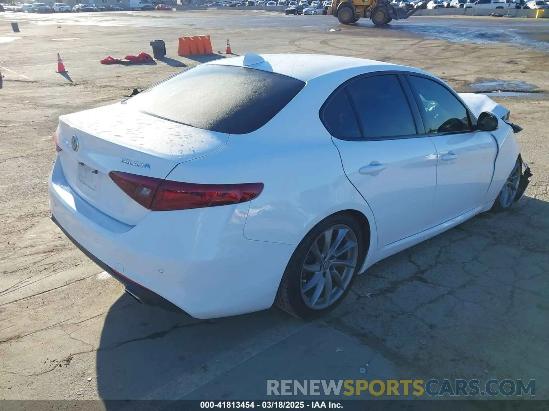 4 Photograph of a damaged car ZARFAMAN7M7638886 ALFA ROMEO GIULIA 2021