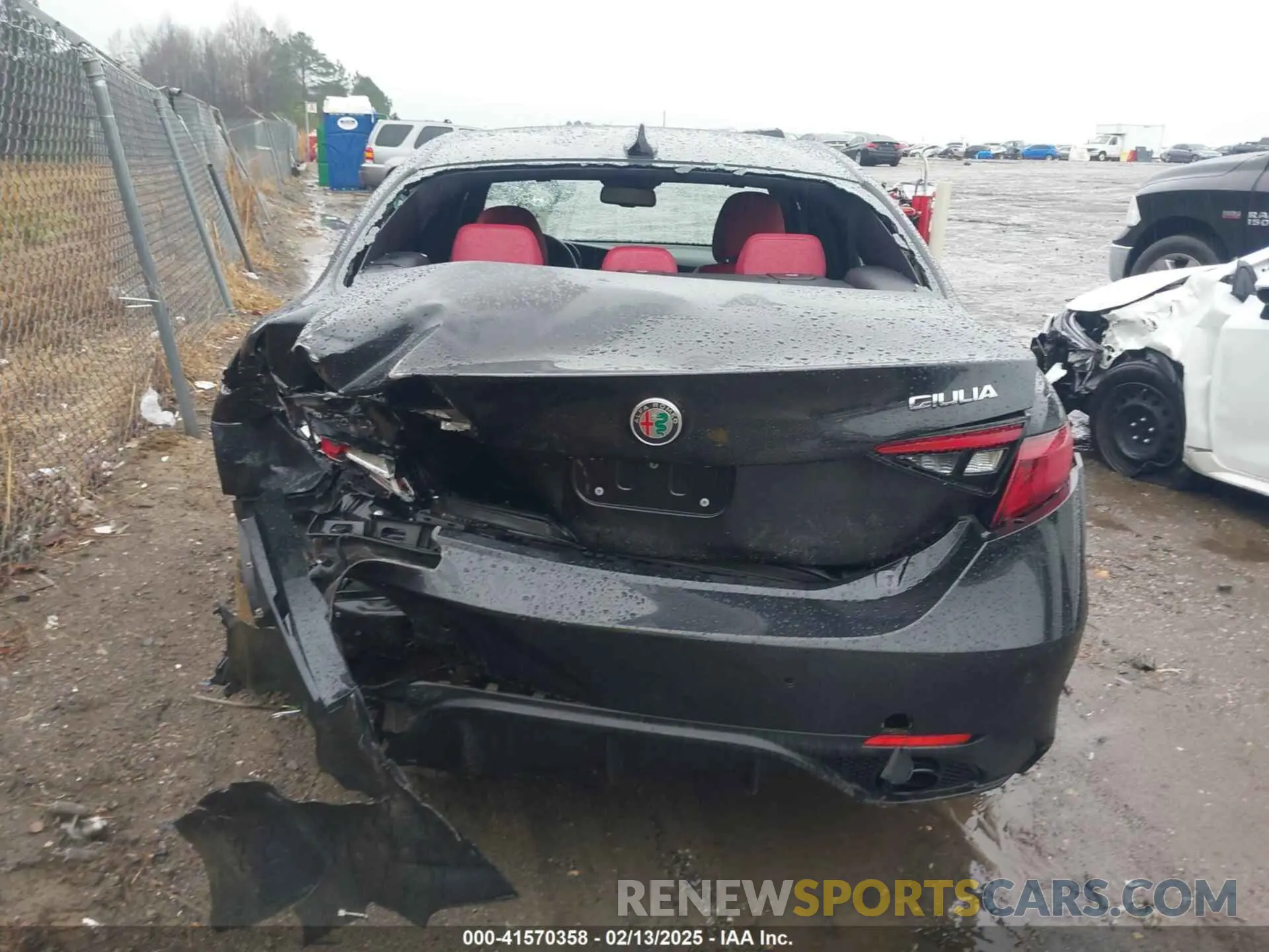 17 Photograph of a damaged car ZARFAMBN4M7641727 ALFA ROMEO GIULIA 2021