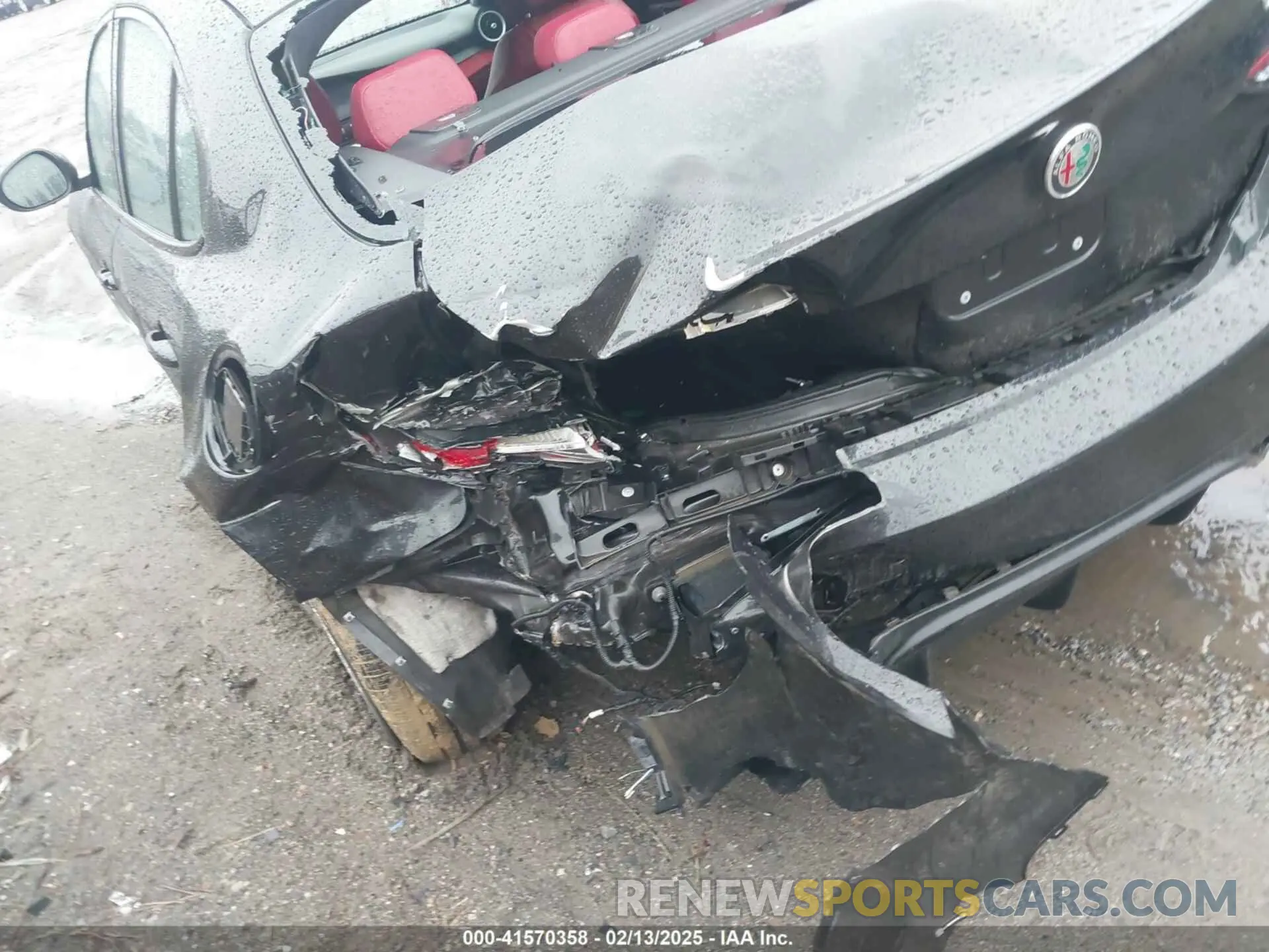 6 Photograph of a damaged car ZARFAMBN4M7641727 ALFA ROMEO GIULIA 2021