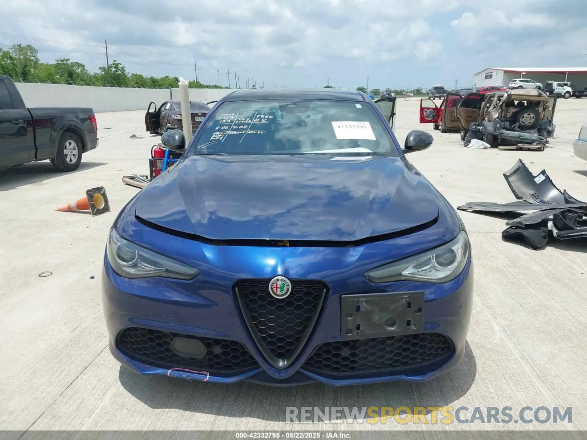 12 Photograph of a damaged car ZARFAMBN4M7648578 ALFA ROMEO GIULIA 2021