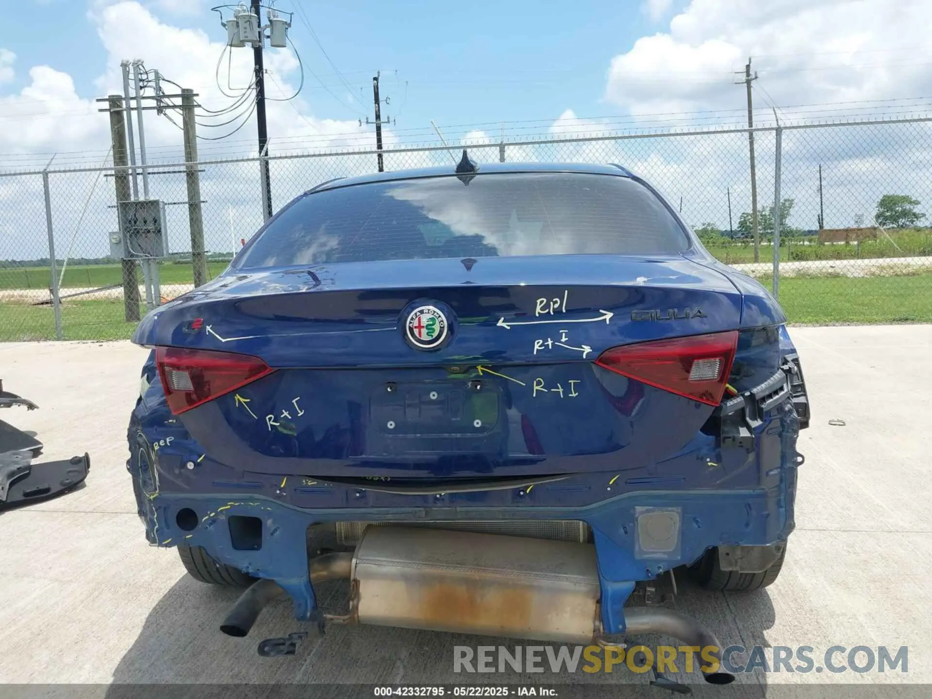 16 Photograph of a damaged car ZARFAMBN4M7648578 ALFA ROMEO GIULIA 2021