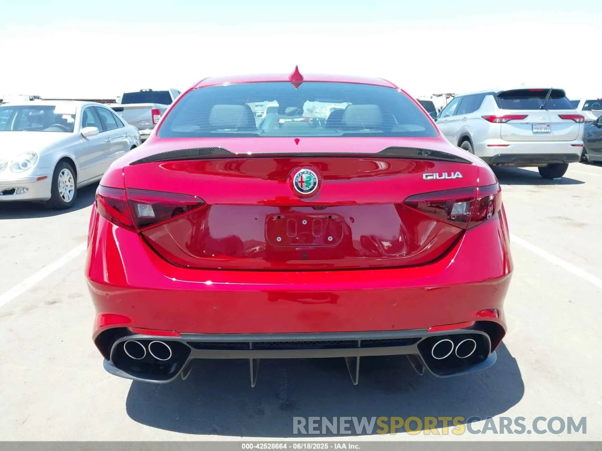 16 Photograph of a damaged car ZARFAMEV2M7644718 ALFA ROMEO GIULIA 2021